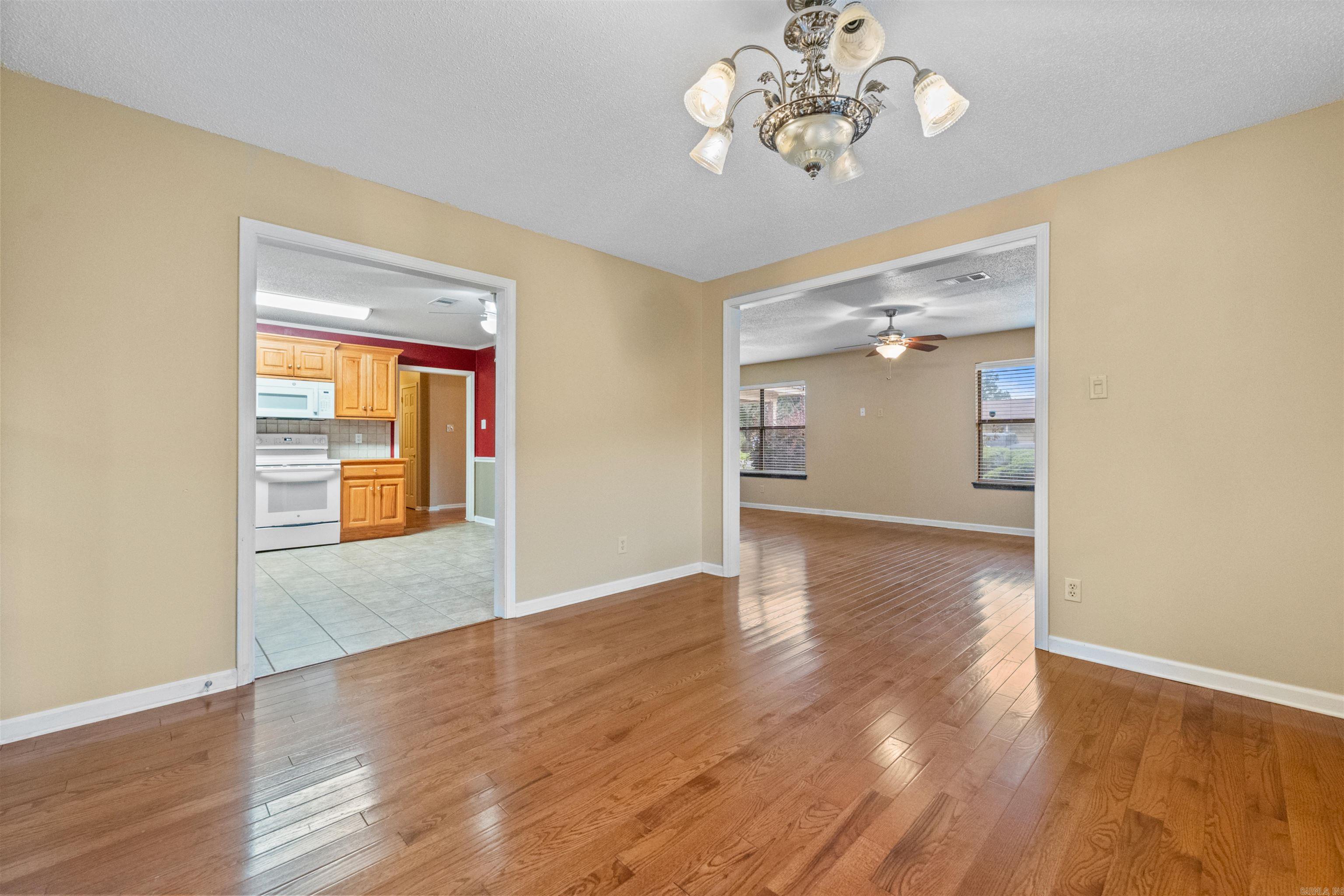 STONEWALL - Residential