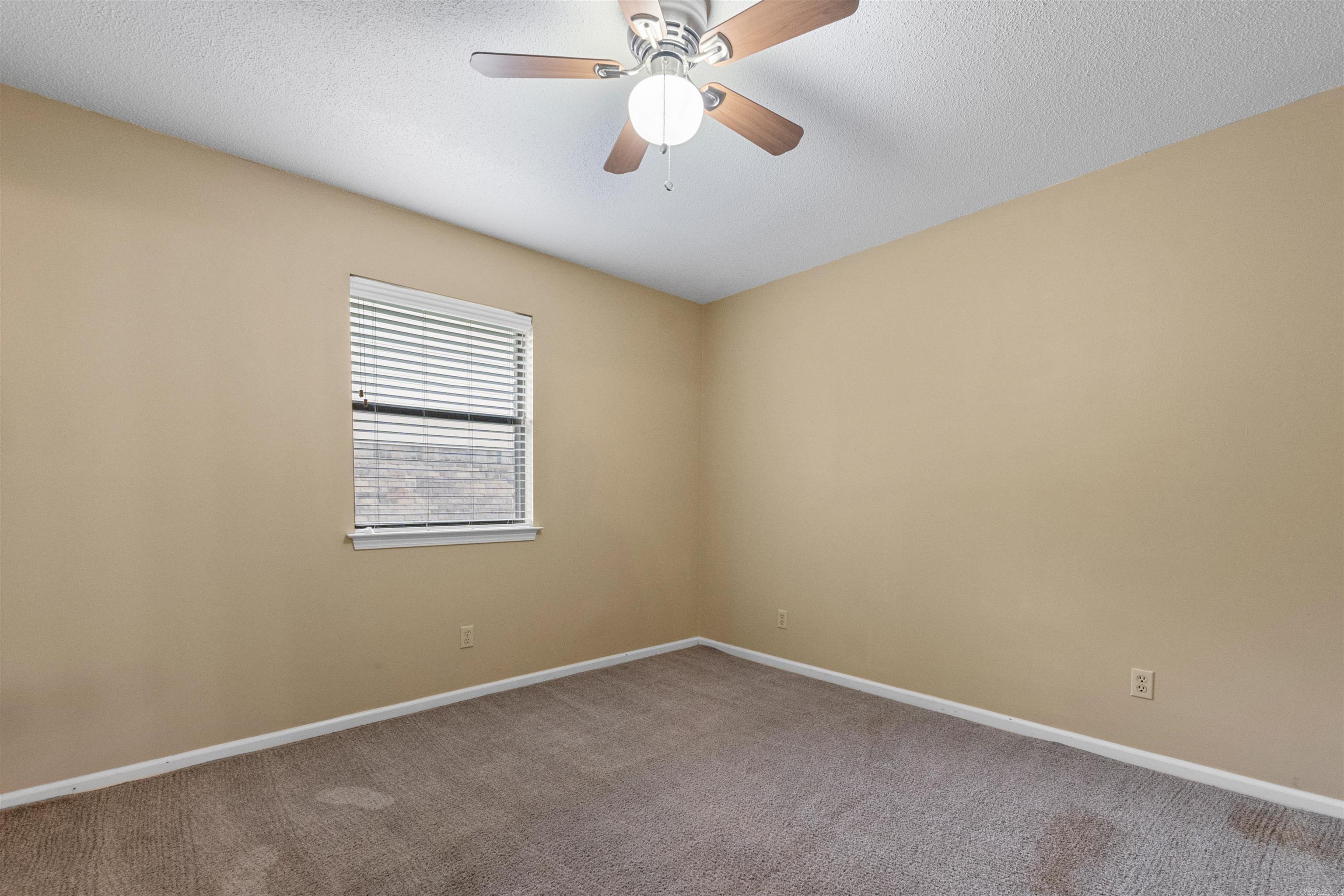 STONEWALL - Residential