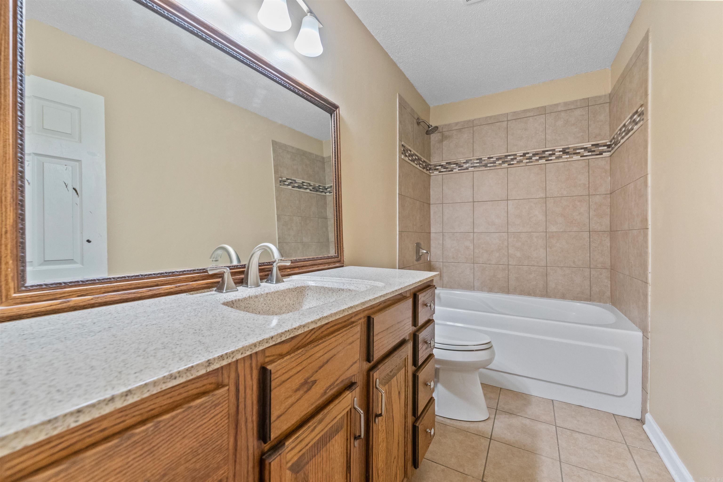 STONEWALL - Residential