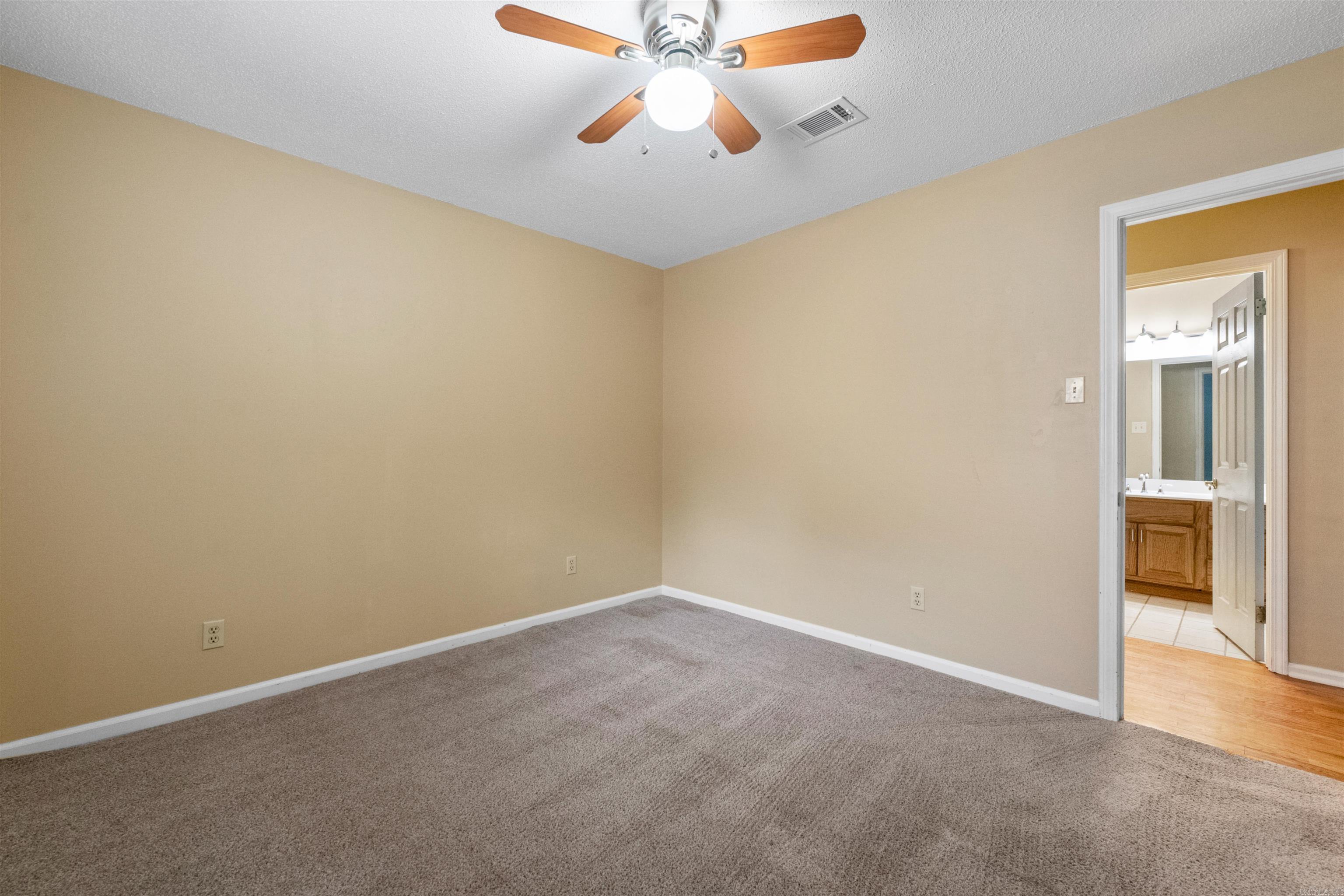 STONEWALL - Residential