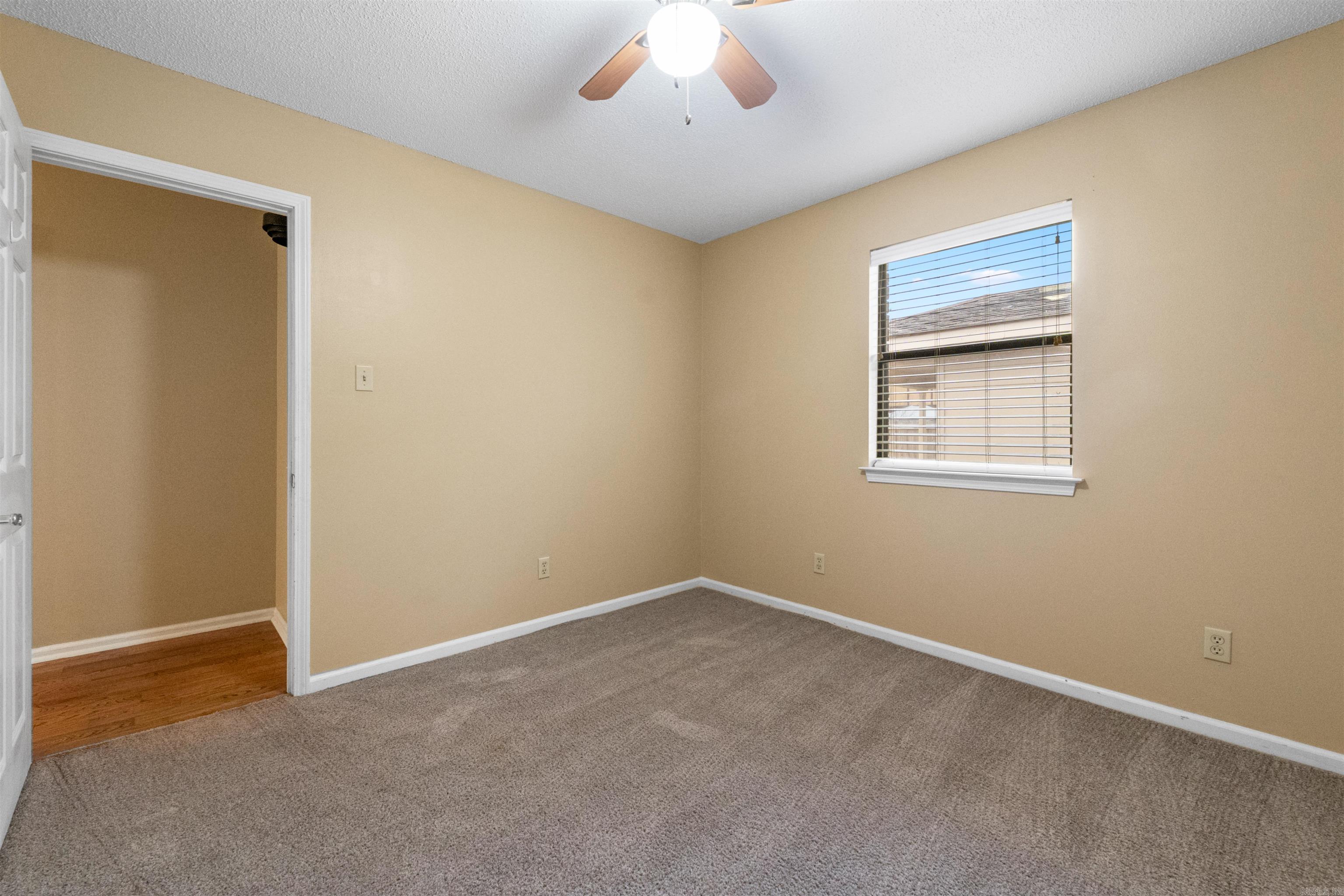 STONEWALL - Residential