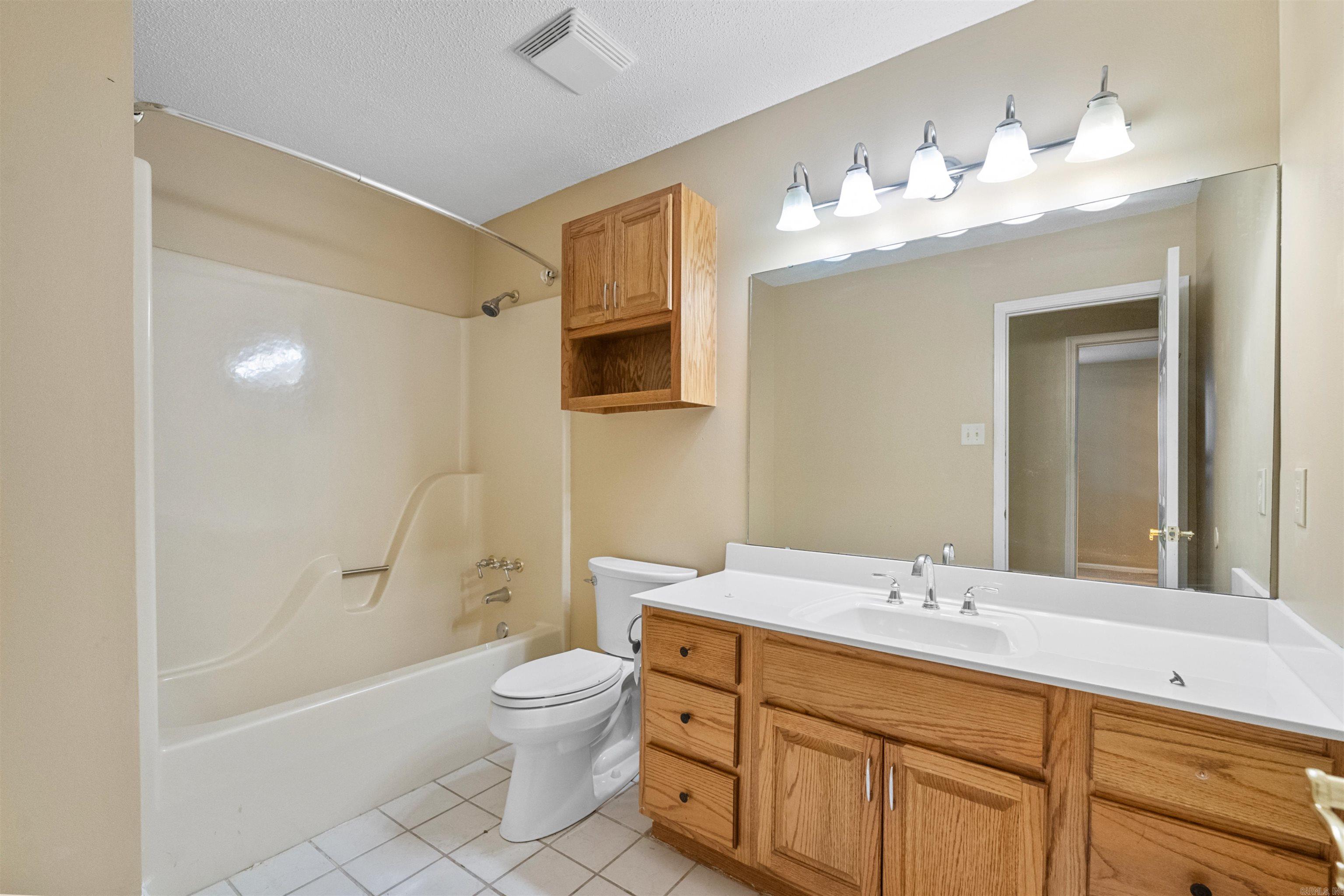 STONEWALL - Residential