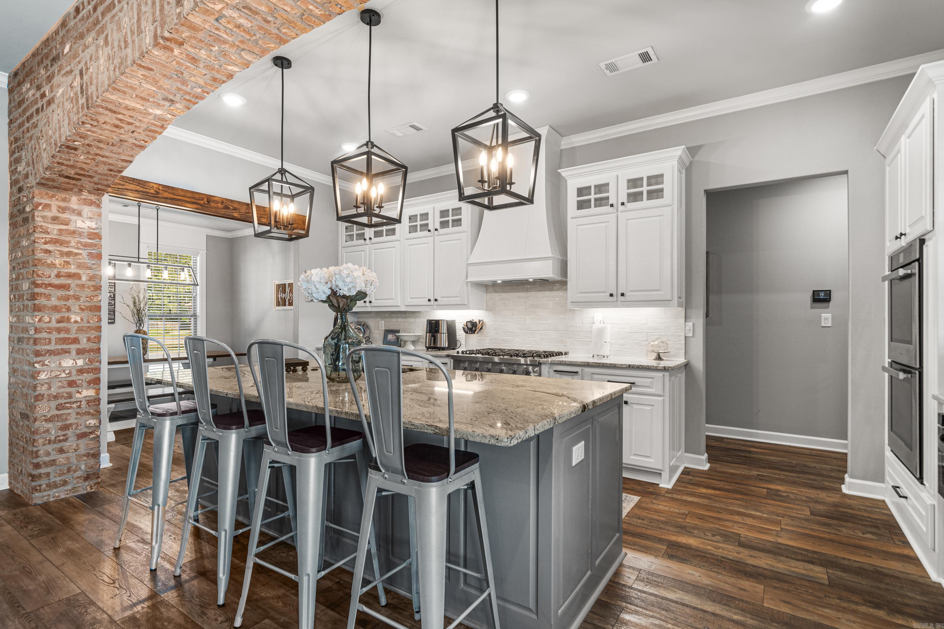OAK TREE RIDGE SUB - Residential