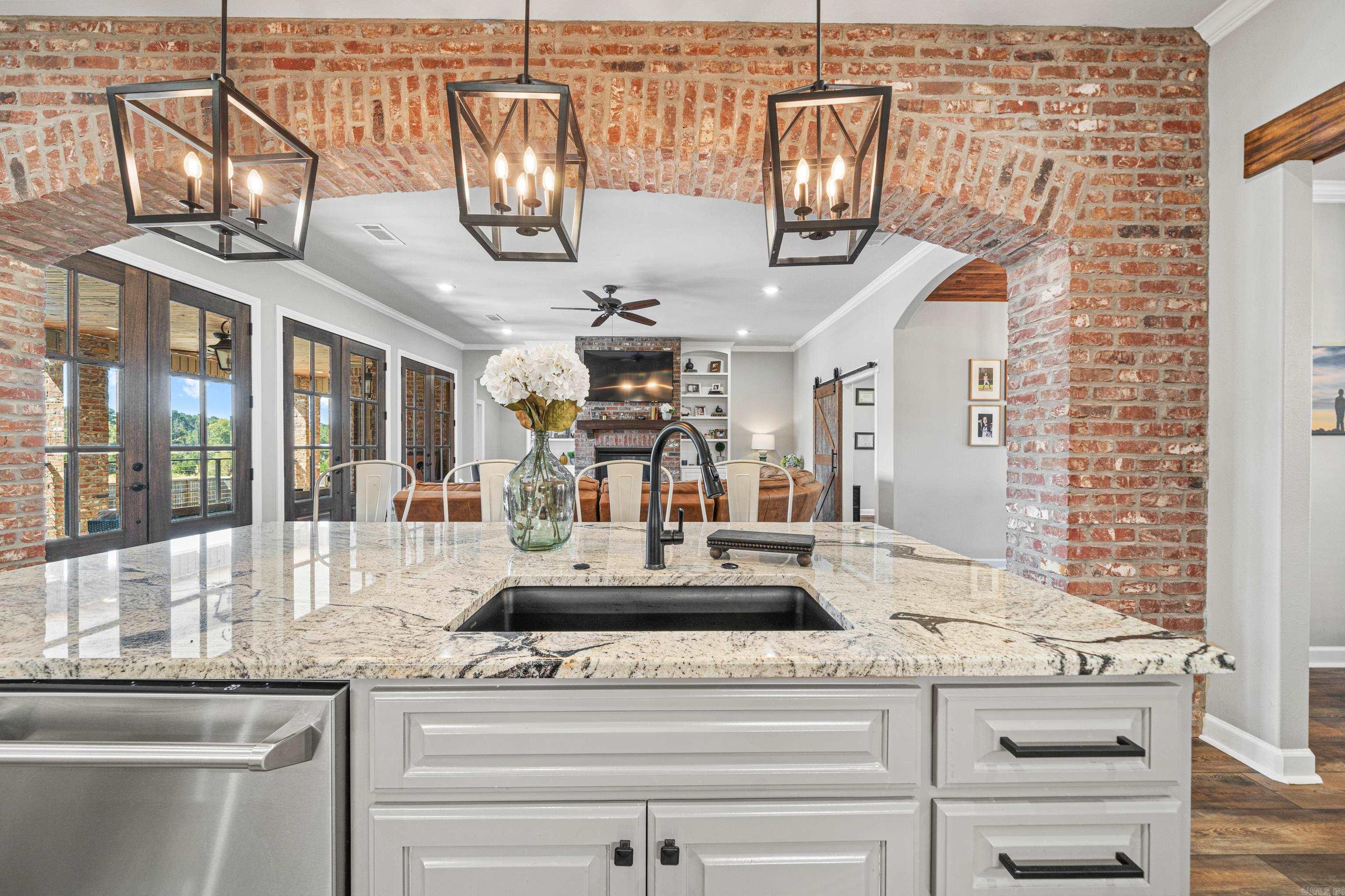 OAK TREE RIDGE SUB - Residential