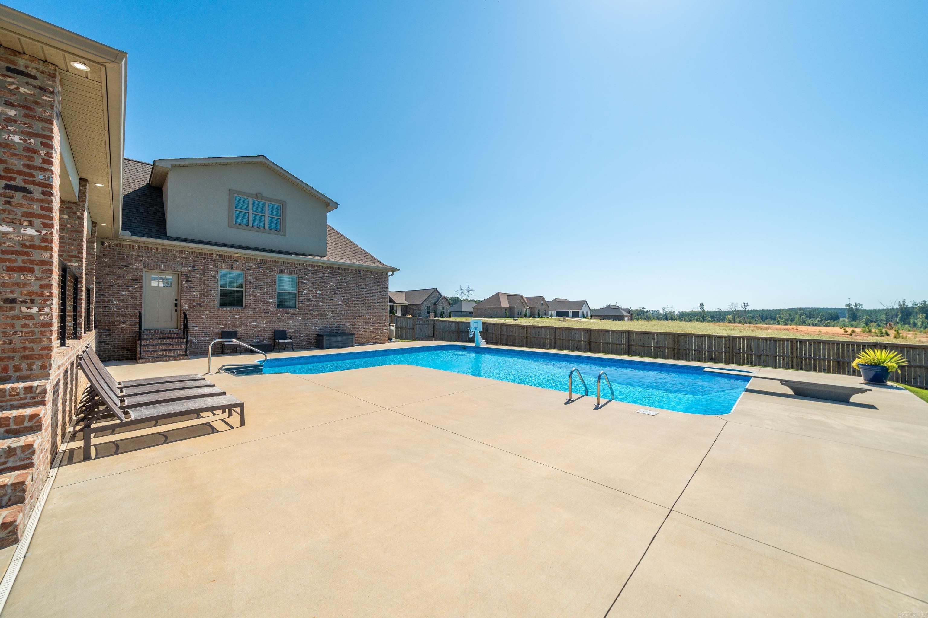 OAK TREE RIDGE SUB - Residential