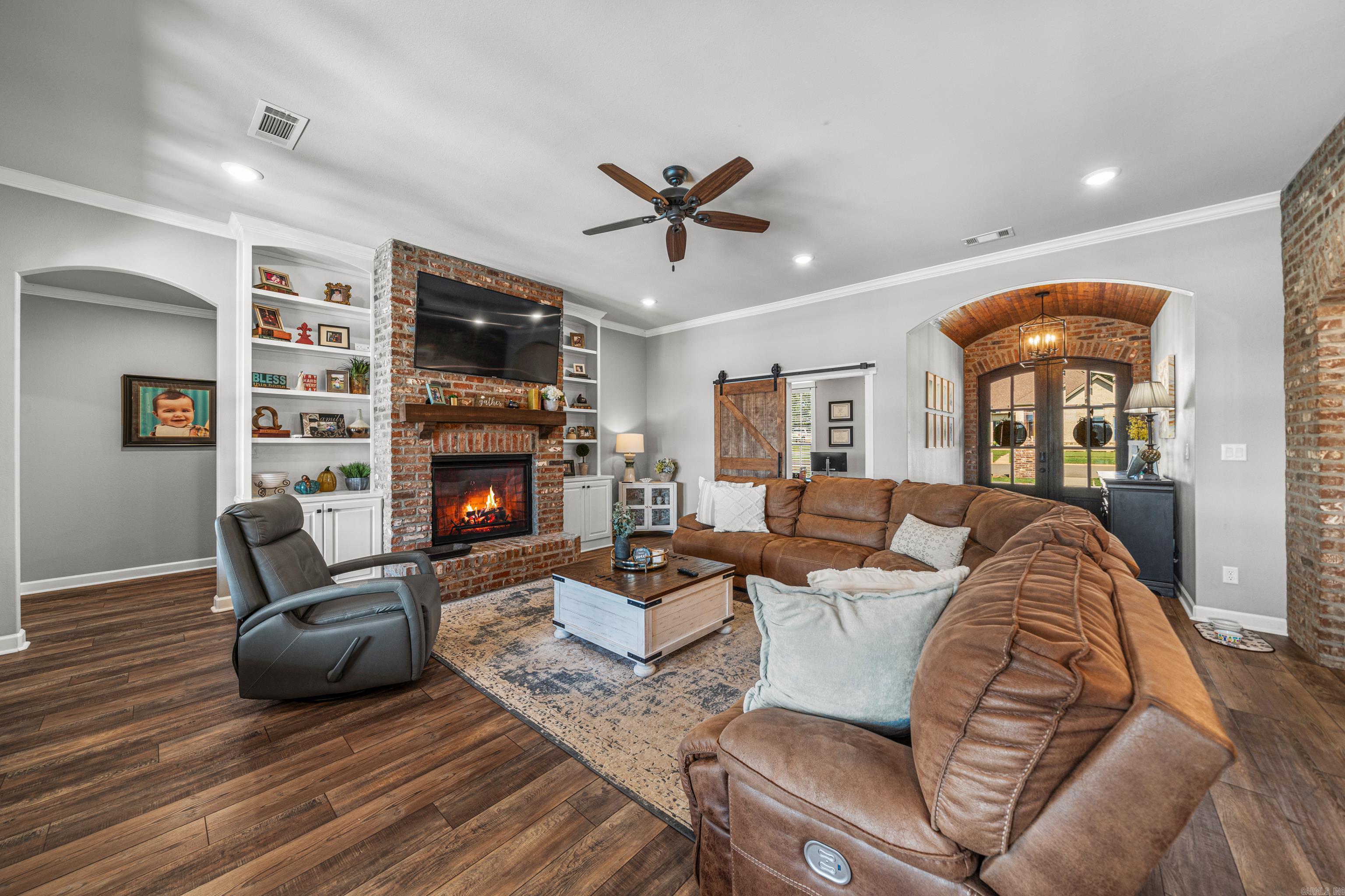 OAK TREE RIDGE SUB - Residential