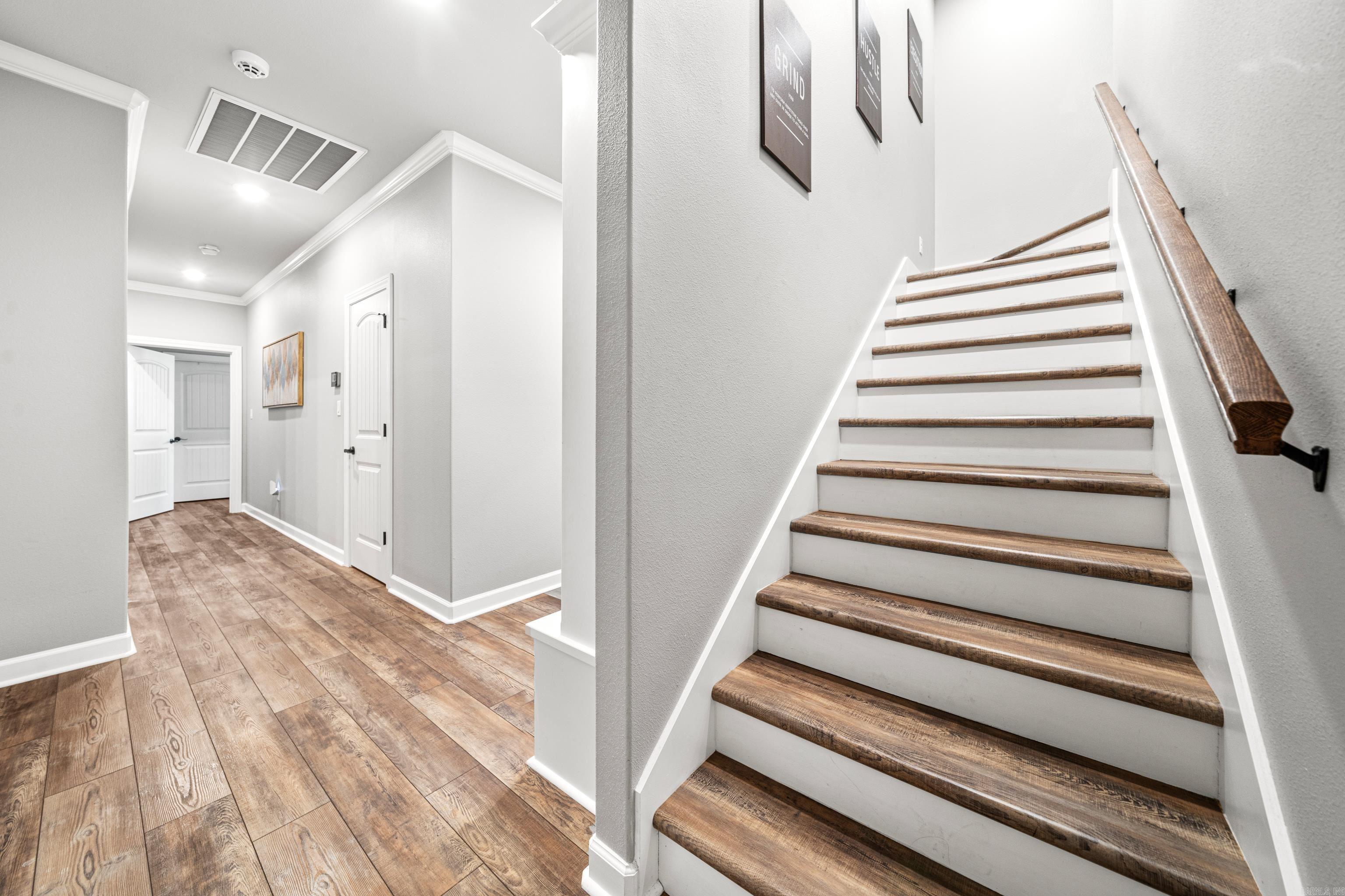 OAK TREE RIDGE SUB - Residential