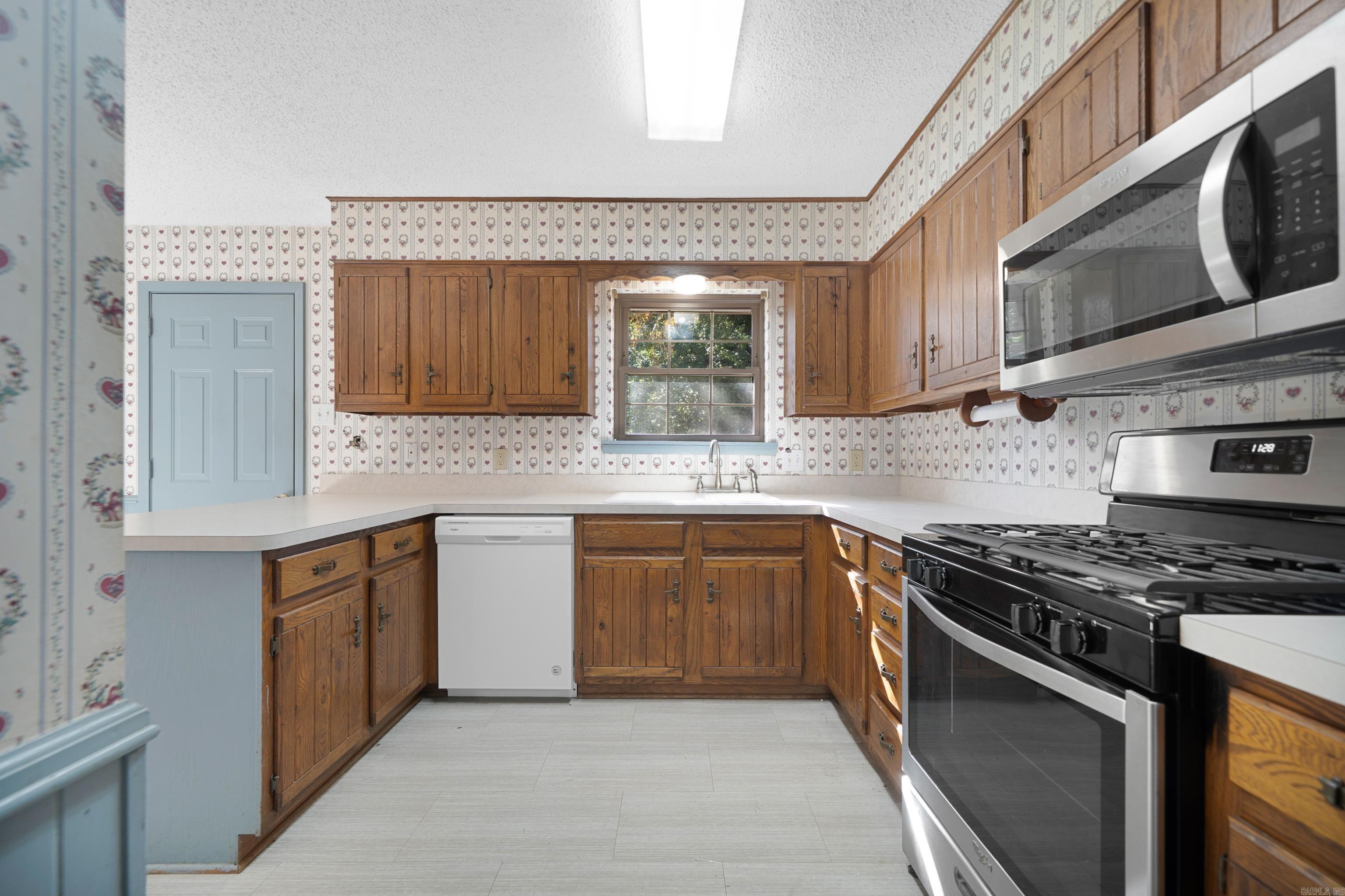 BEVERLY HILLS - Residential