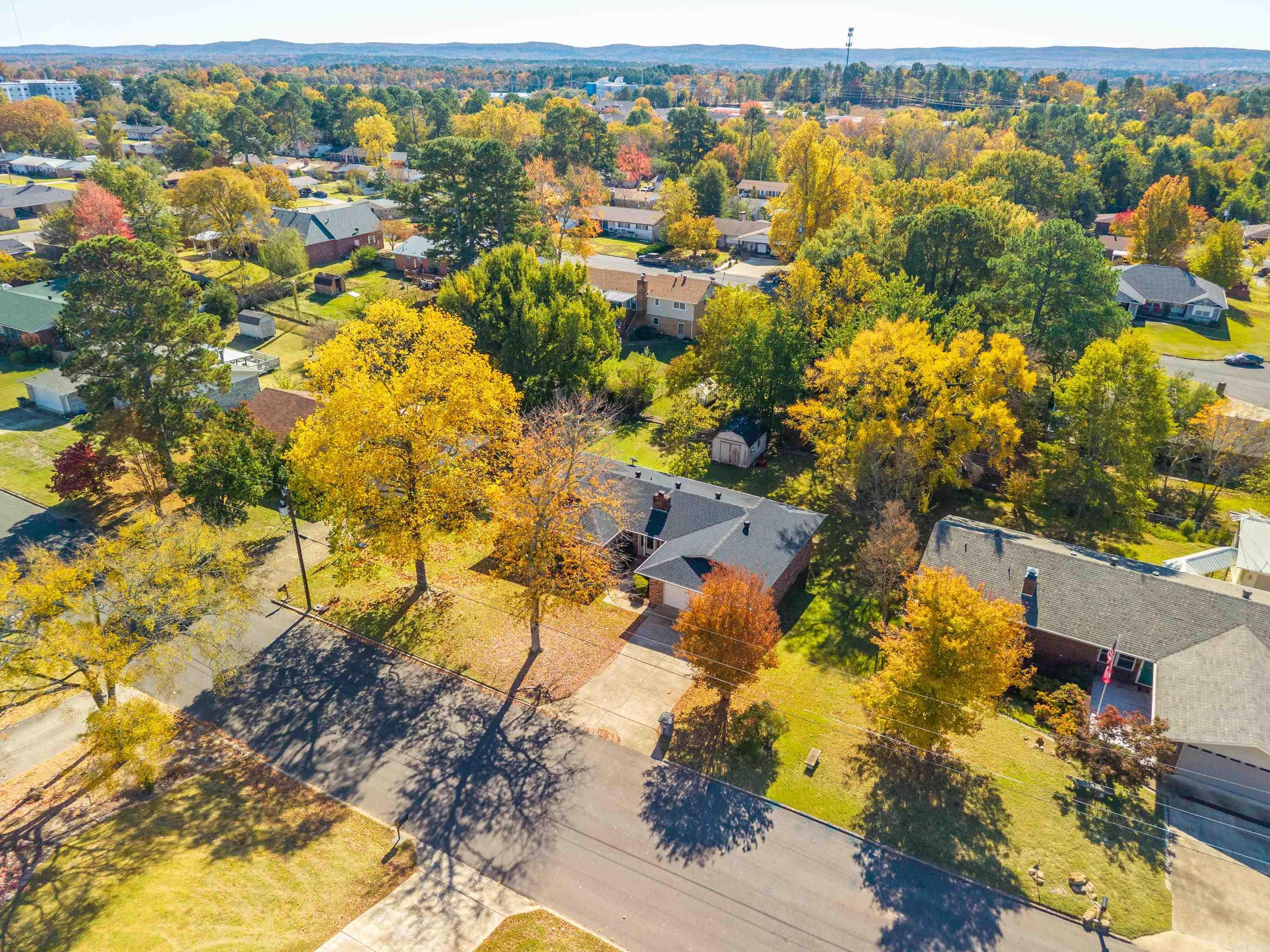 BEVERLY HILLS - Residential