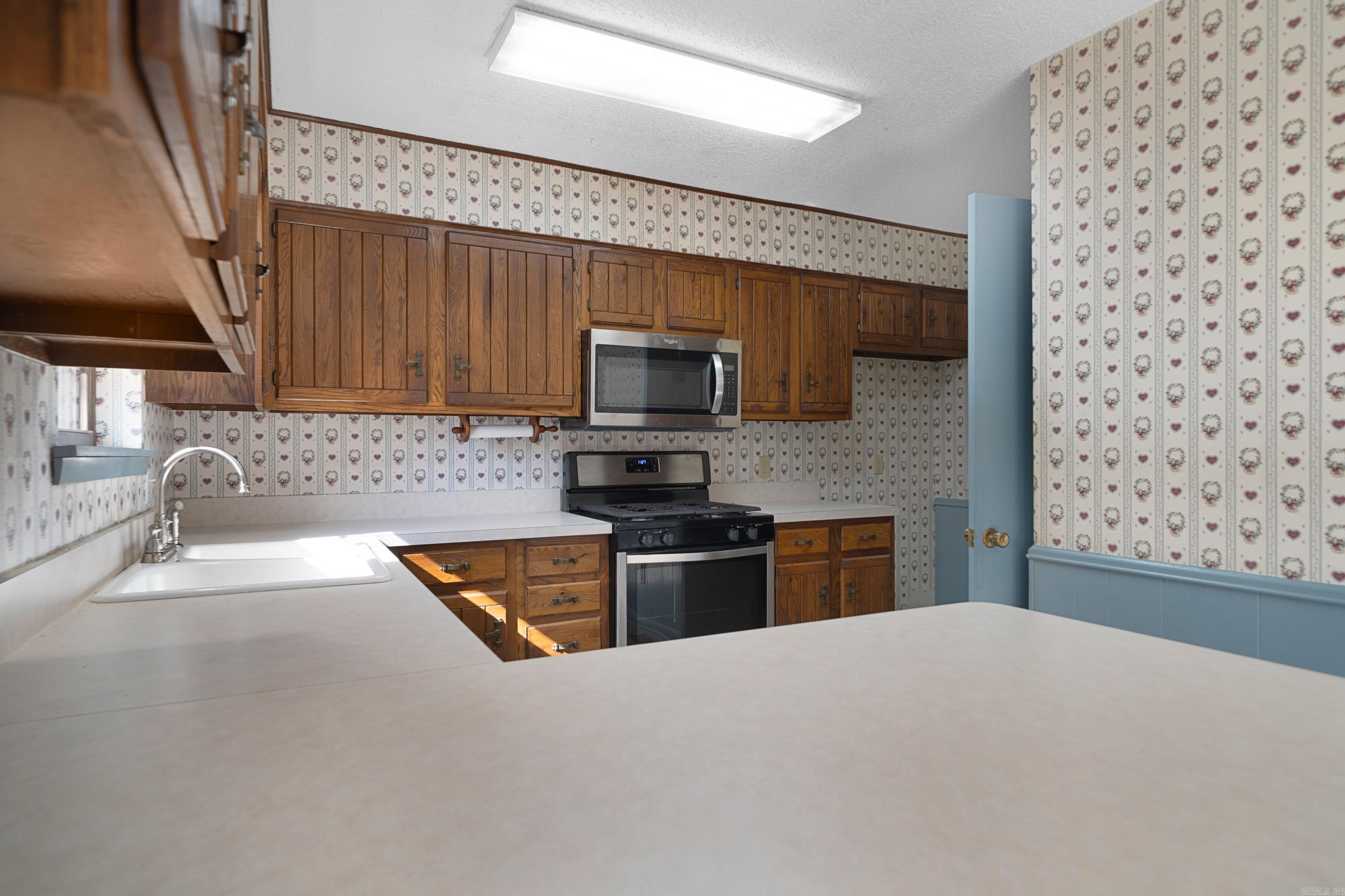 BEVERLY HILLS - Residential