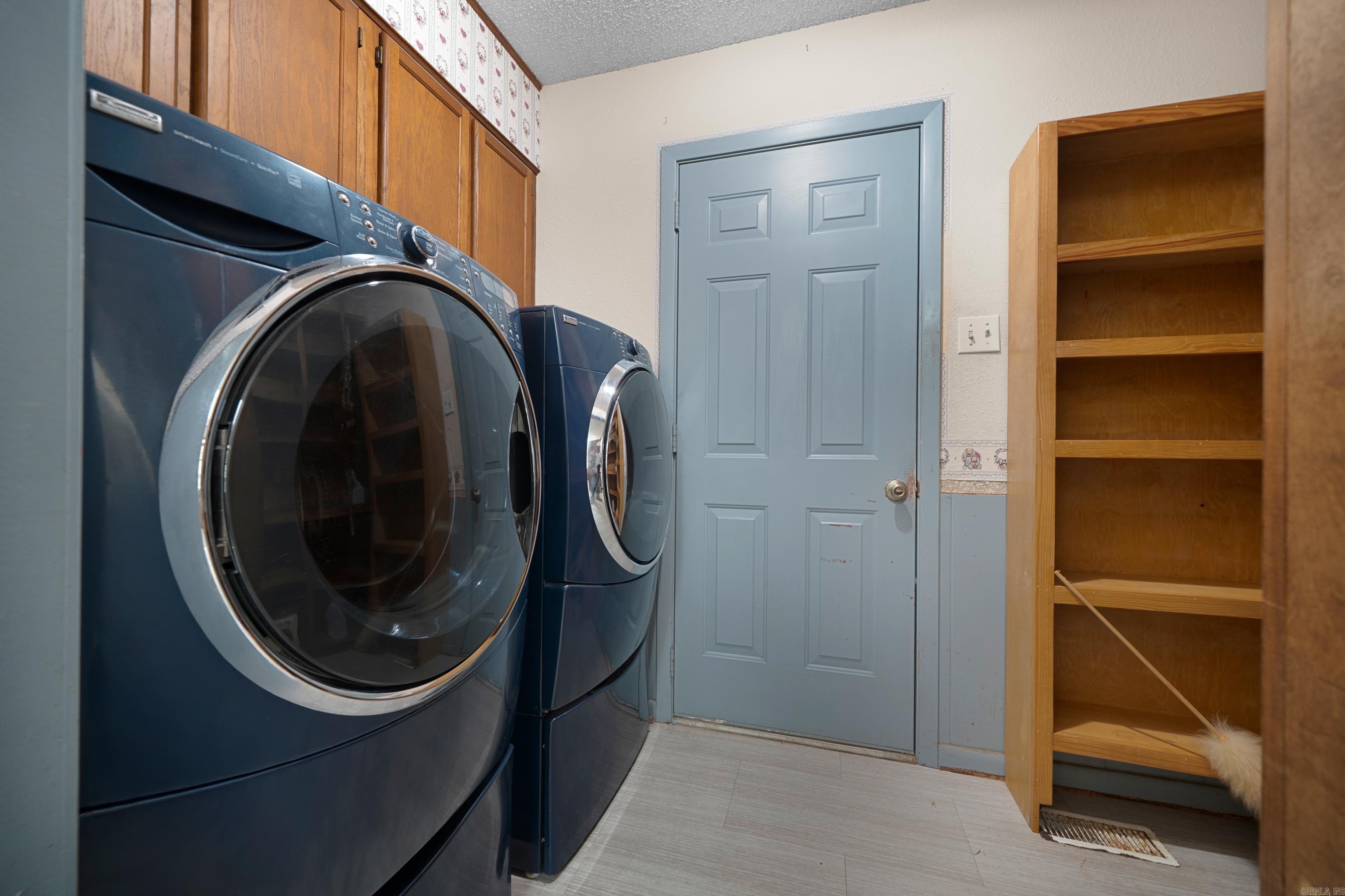 BEVERLY HILLS - Residential