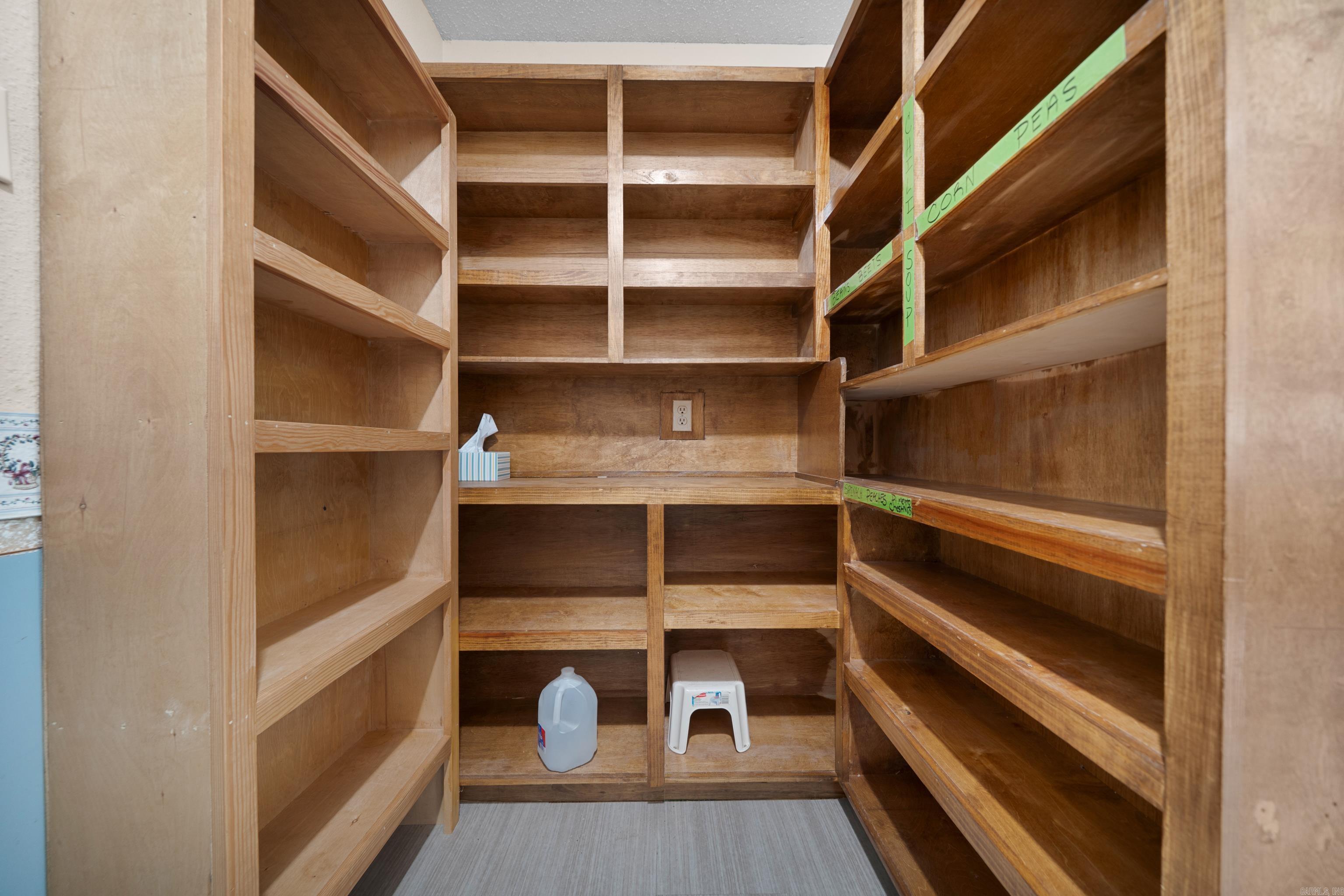 BEVERLY HILLS - Residential