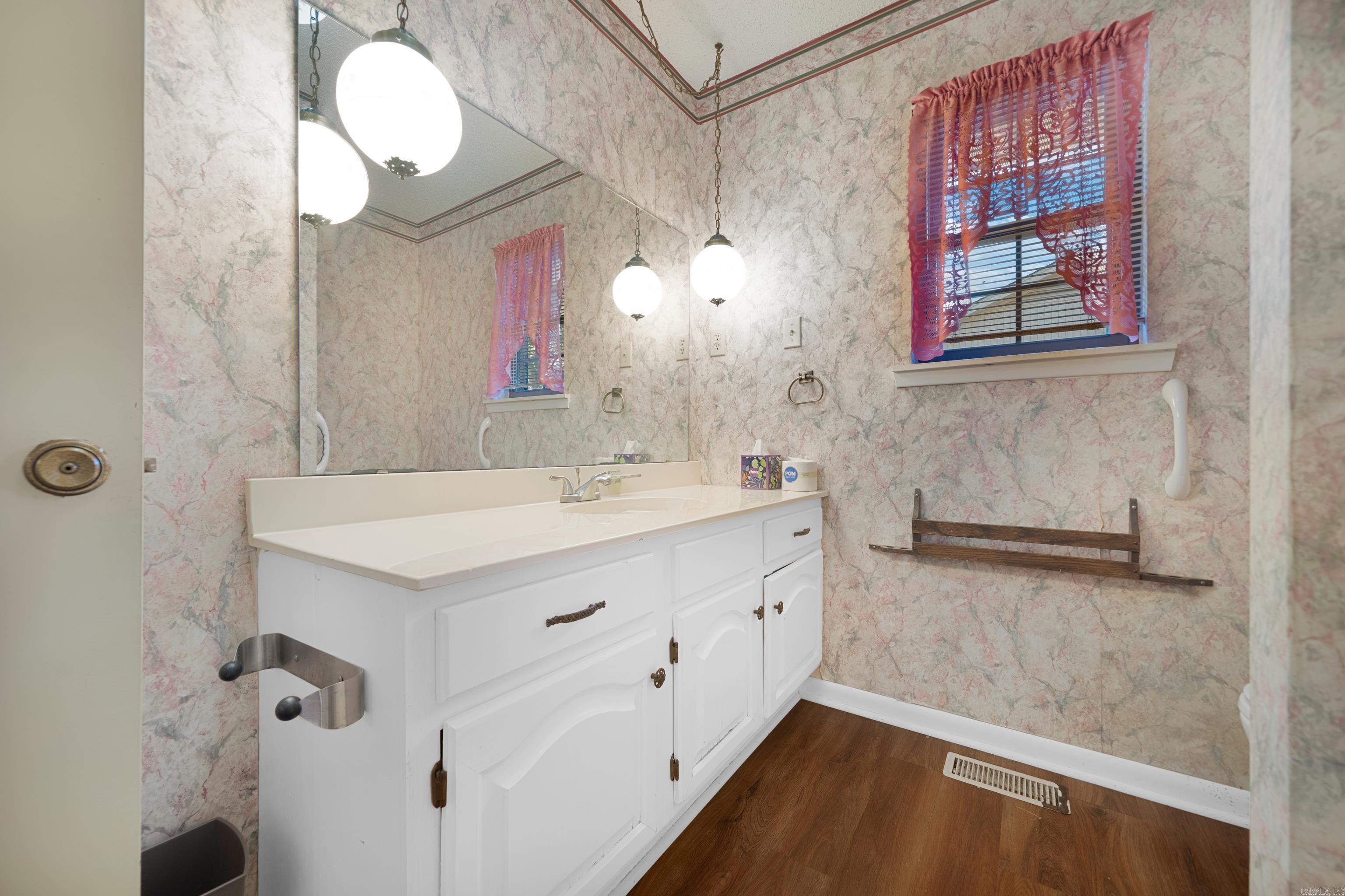 BEVERLY HILLS - Residential