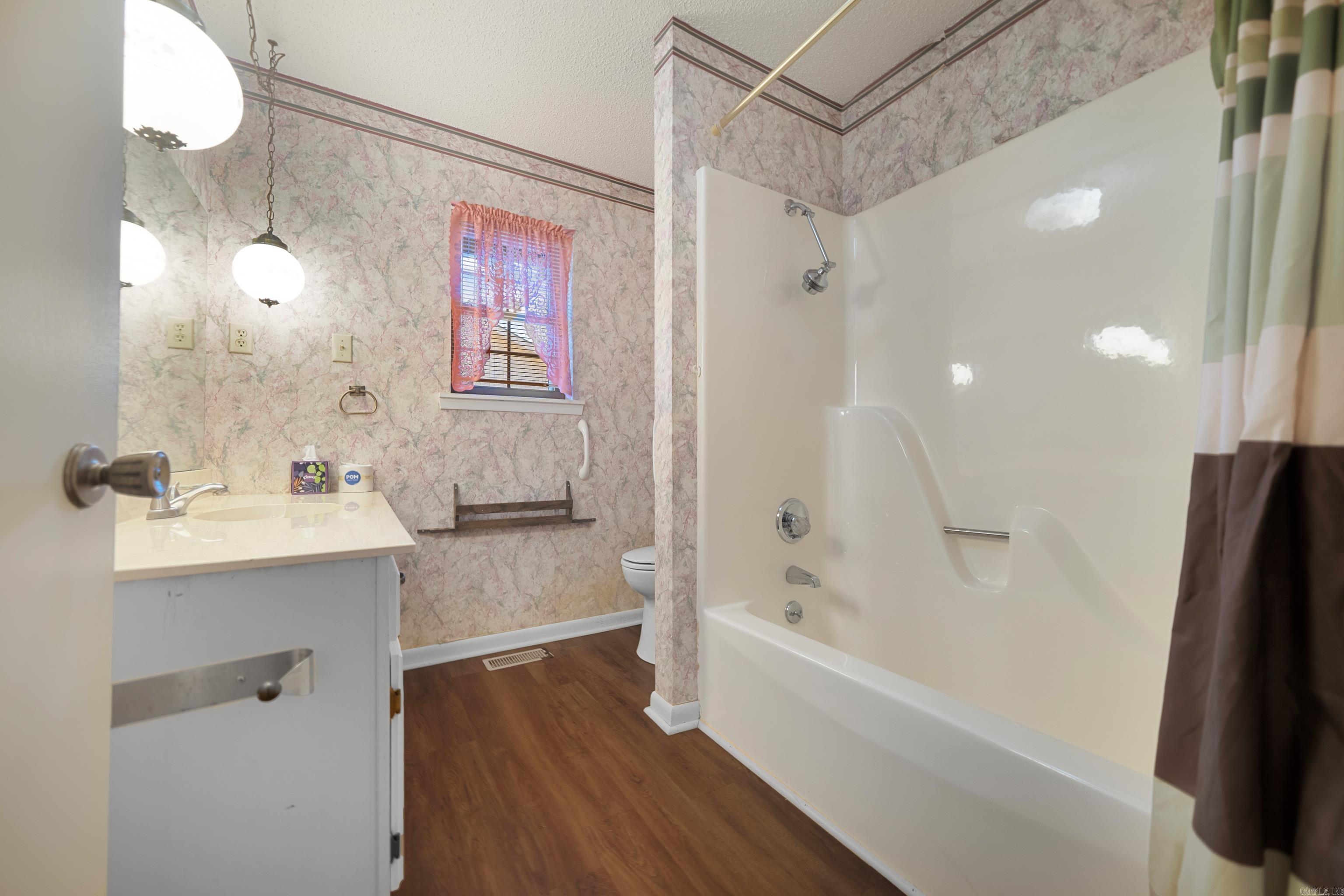 BEVERLY HILLS - Residential