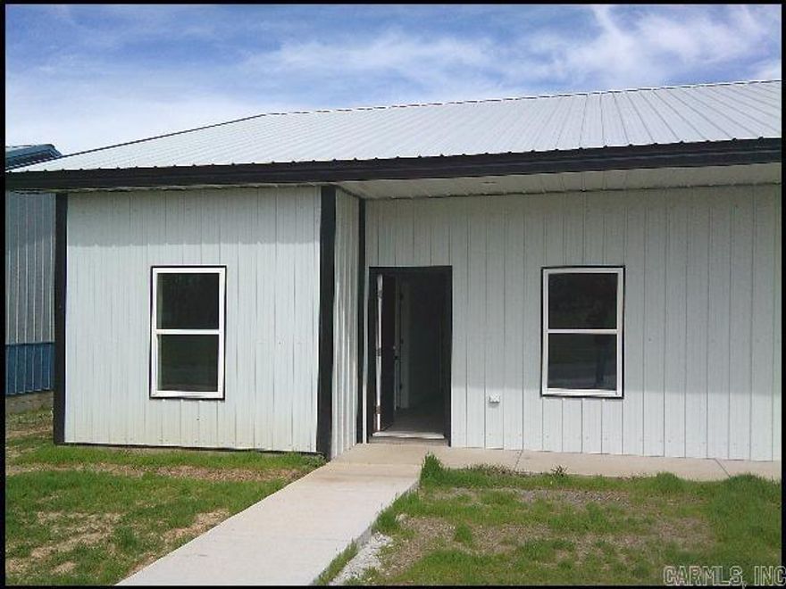 *VILONIA* CUTE DUPLEX IN GREEN VALLEY SUBDIVISION!! This Newly Built Three Bedroom And Two Bathroom Duplex Features Over 1100 Sqft! Includes Stove And Refrigerator In Kitchen! Washer/Dryer Hookups!! Central Heat And Air!! Luxury Vinyl Planking! Pad For Parking! DIRECTIONS: From I-430N, Take Exit 13B To I-40W Toward Ft Smith. Then Take Exit 127 To Merge Onto US-64E/E Oak St Toward Beebe And Turn Left Onto US-64 Business/Main St, Then Left On Linda Ln, Then Make A Left Onto Green Valley Loop!! AVAILABLE NOW!!!<a href='https://raineyrealty.com/virtualtour.php?r=BcJErT'> Click here for a 360° Virtual Tour</a>