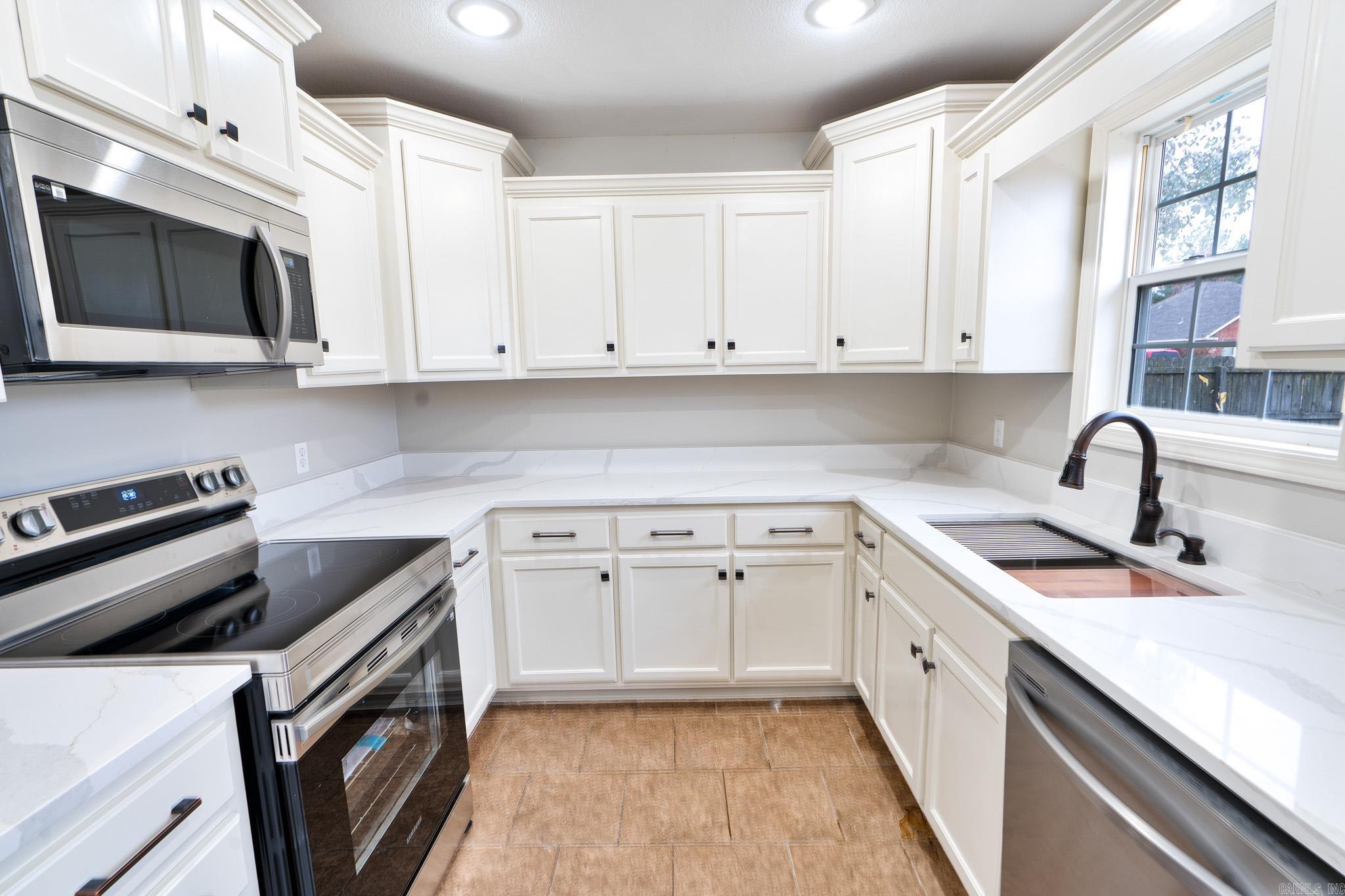 DOGWOOD ACRES - Residential