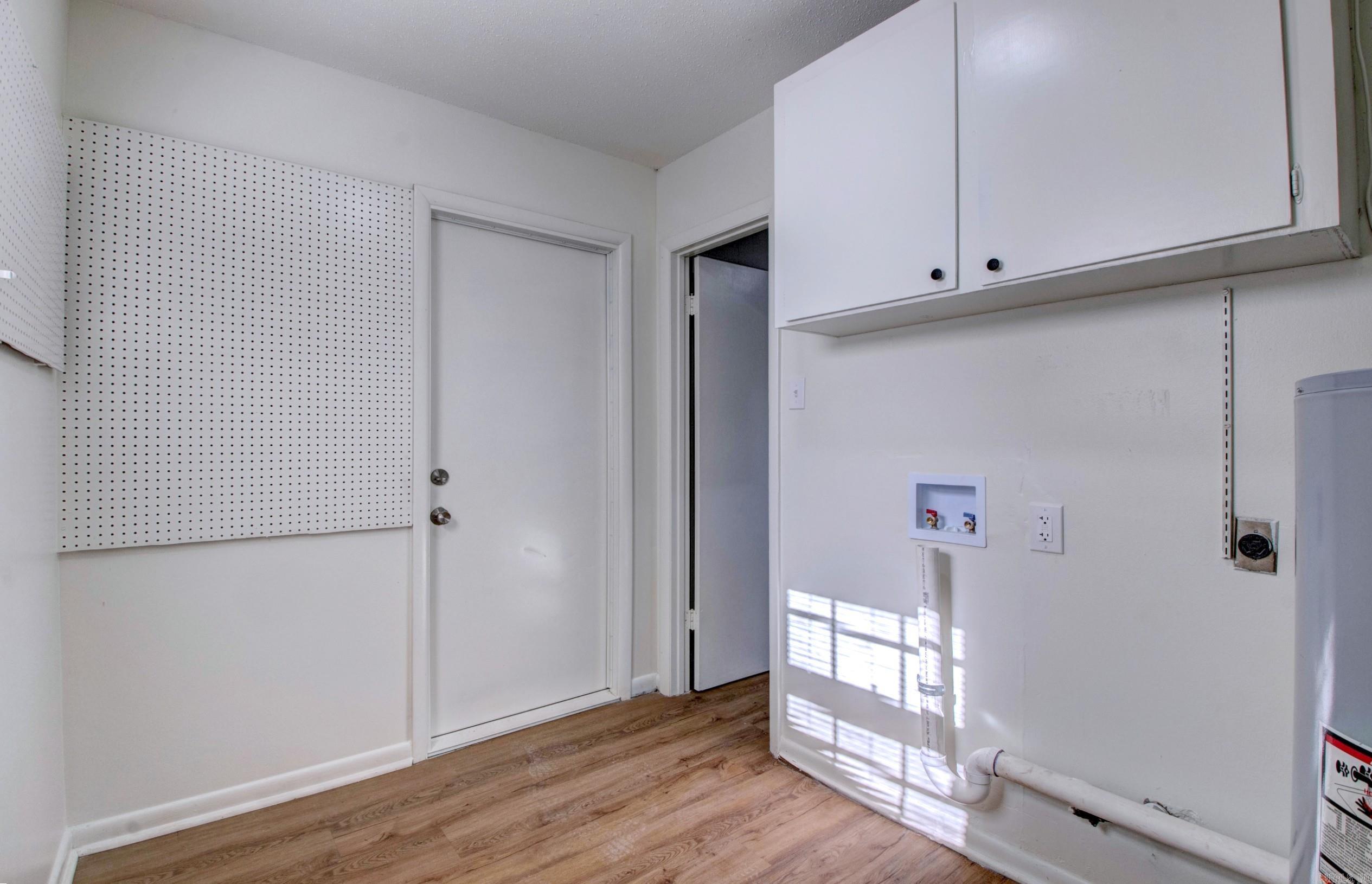 MEADOW LARK - Residential