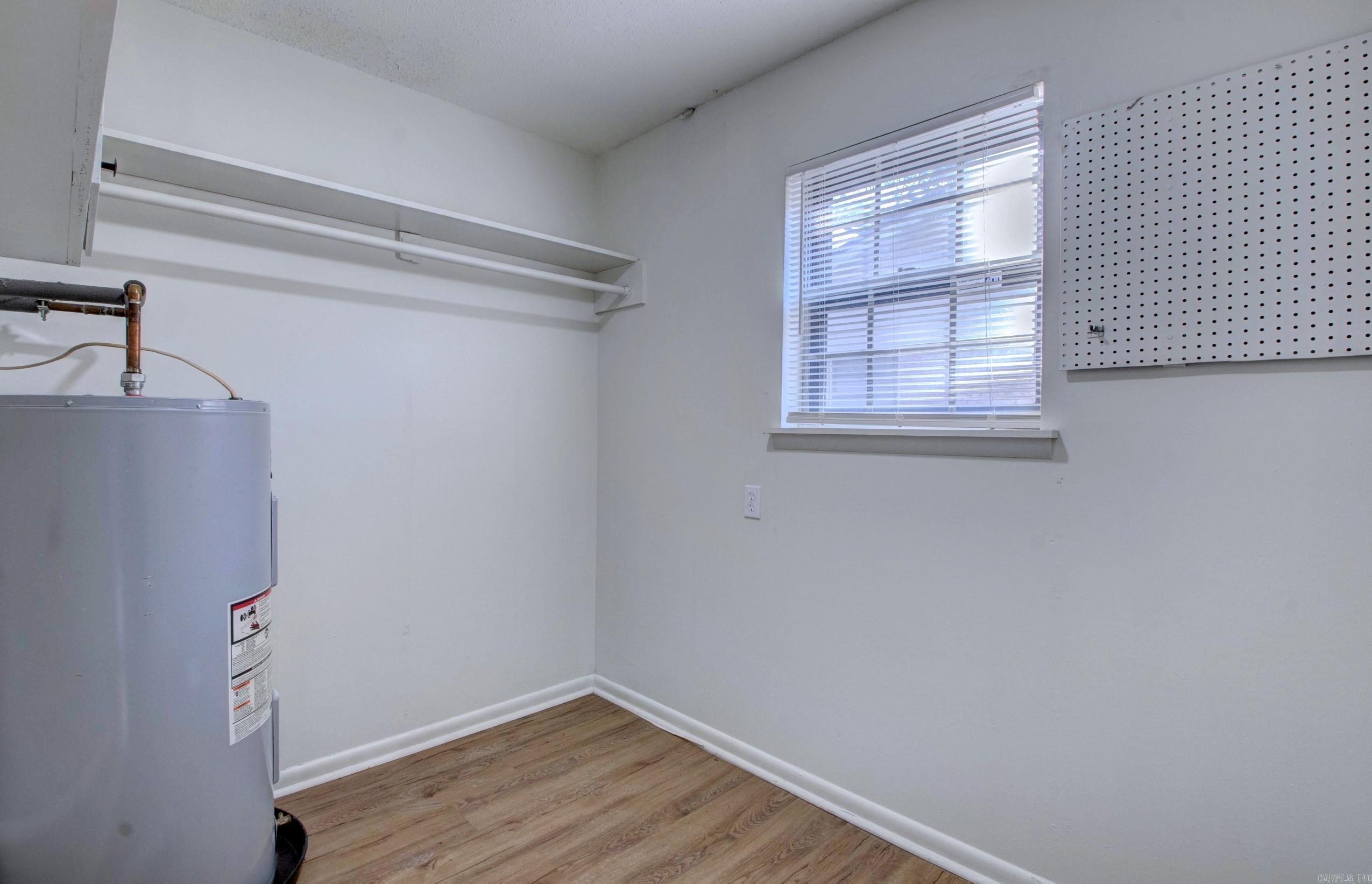 MEADOW LARK - Residential