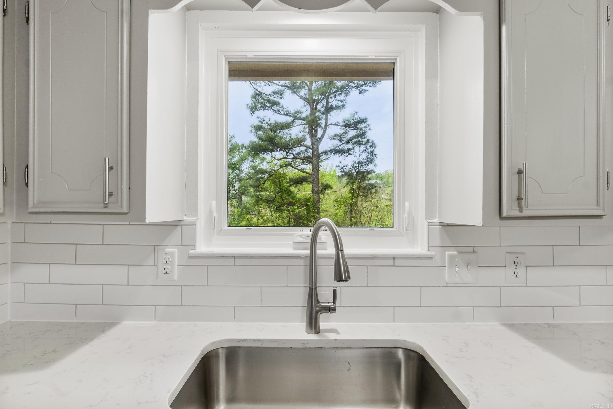 MARLOWE MANOR - Residential