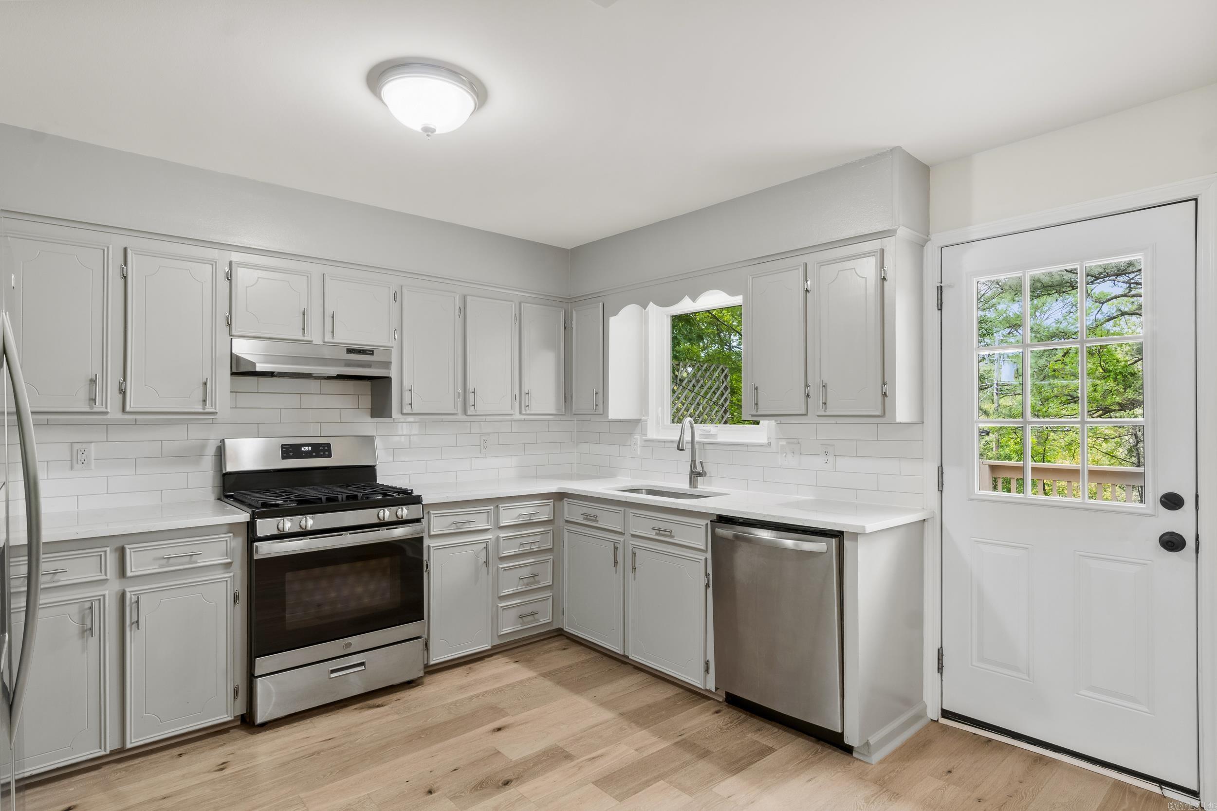 MARLOWE MANOR - Residential