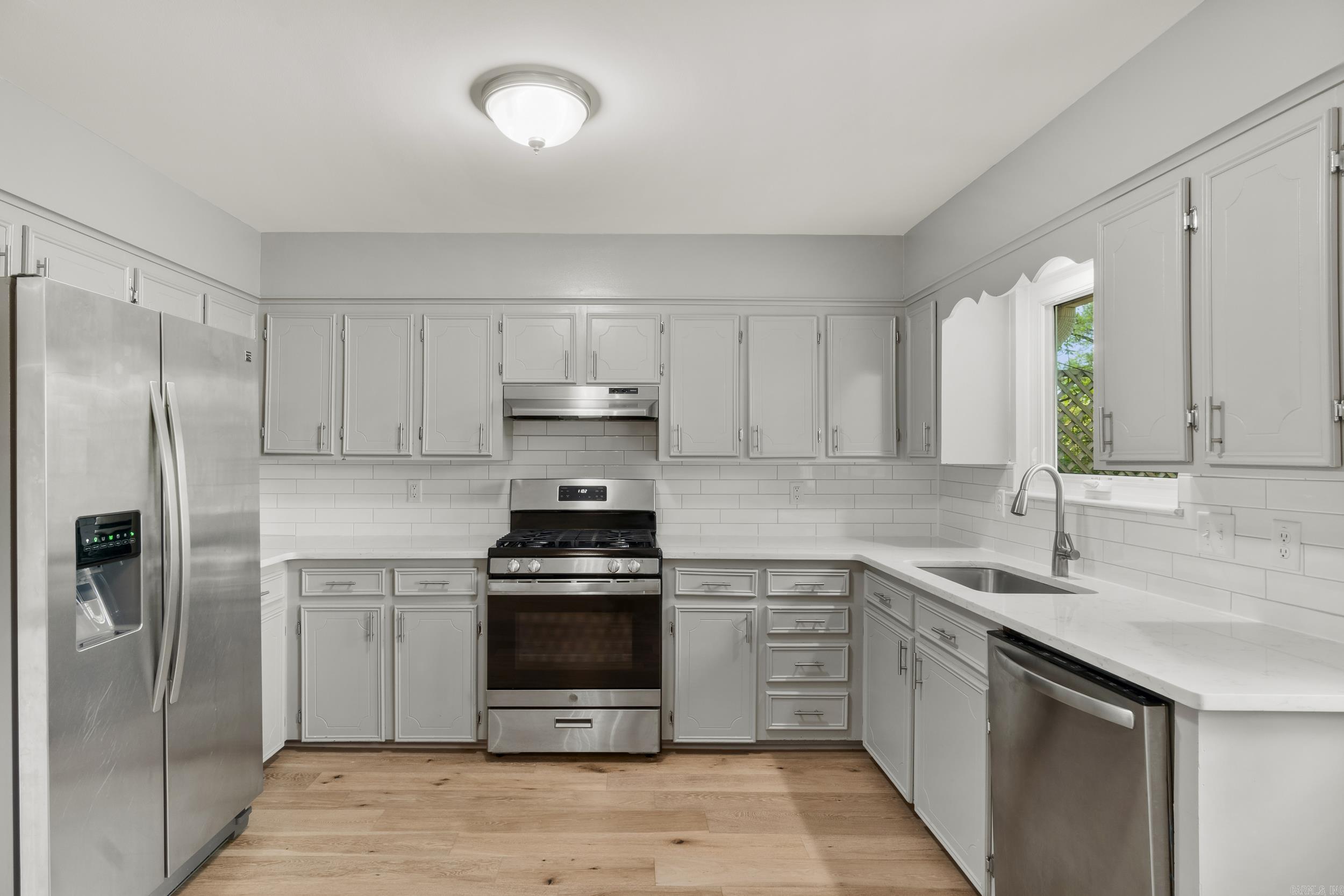 MARLOWE MANOR - Residential