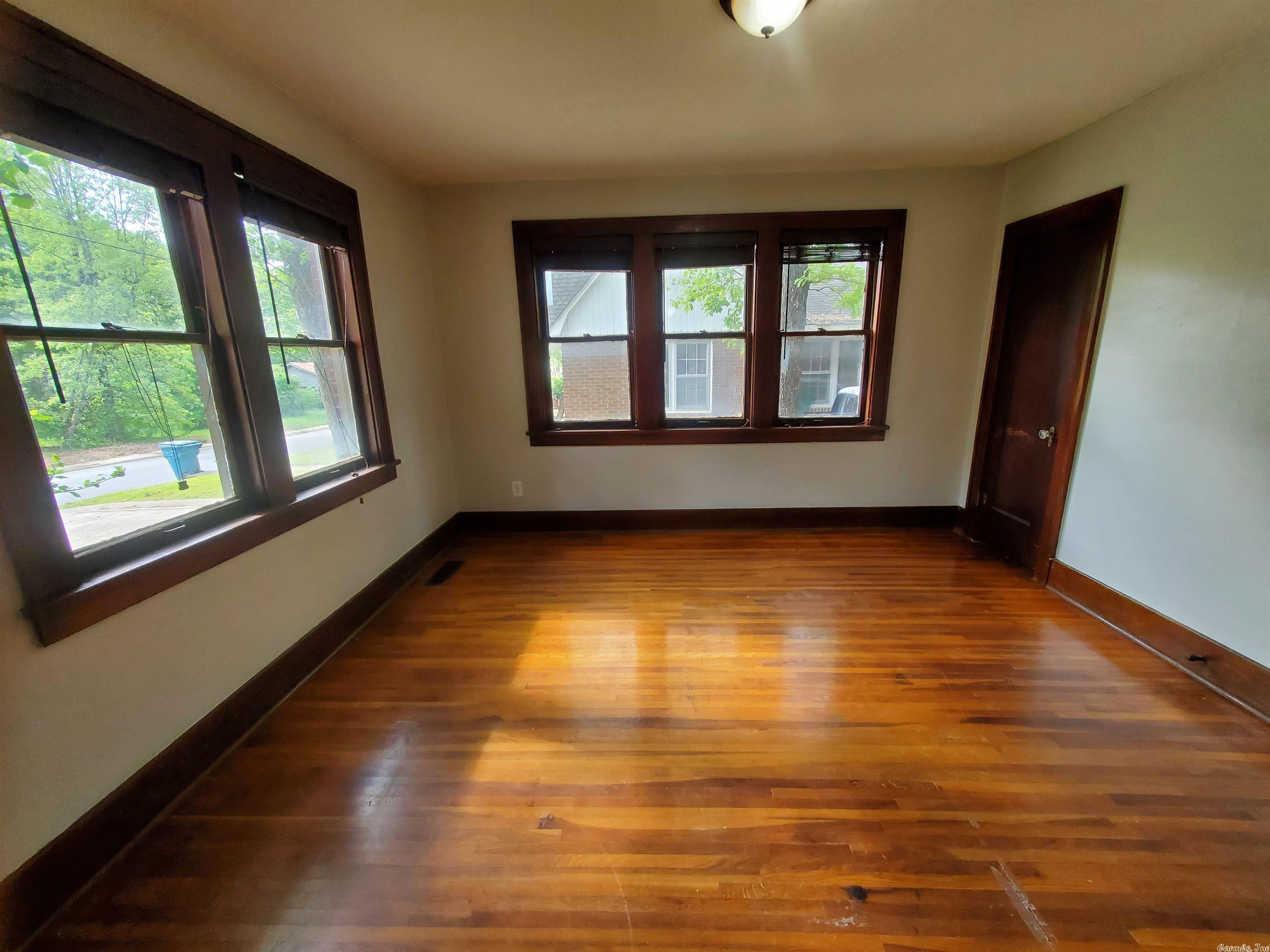 OAK FOREST - Residential