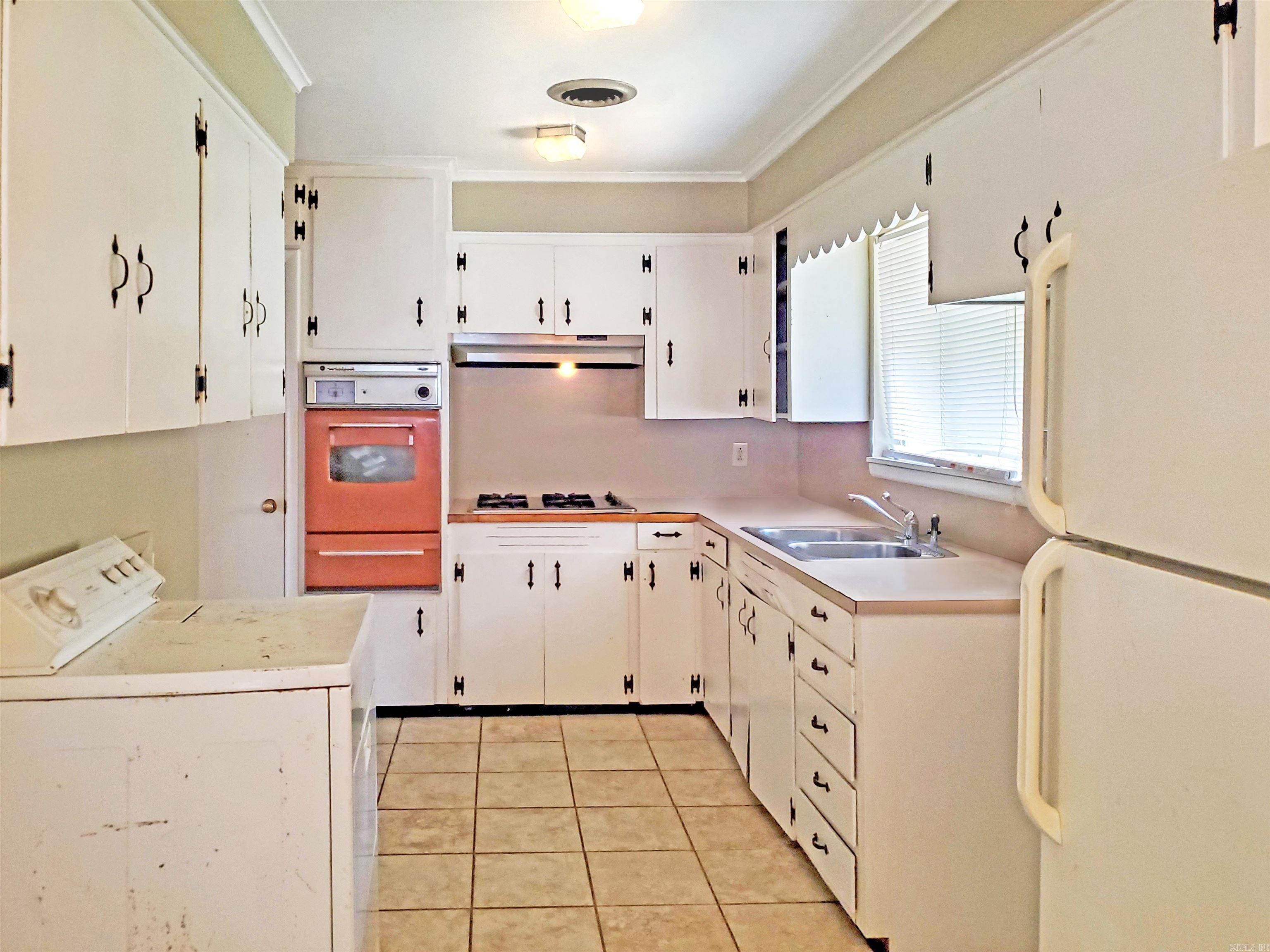 MELODY HILLS - Residential