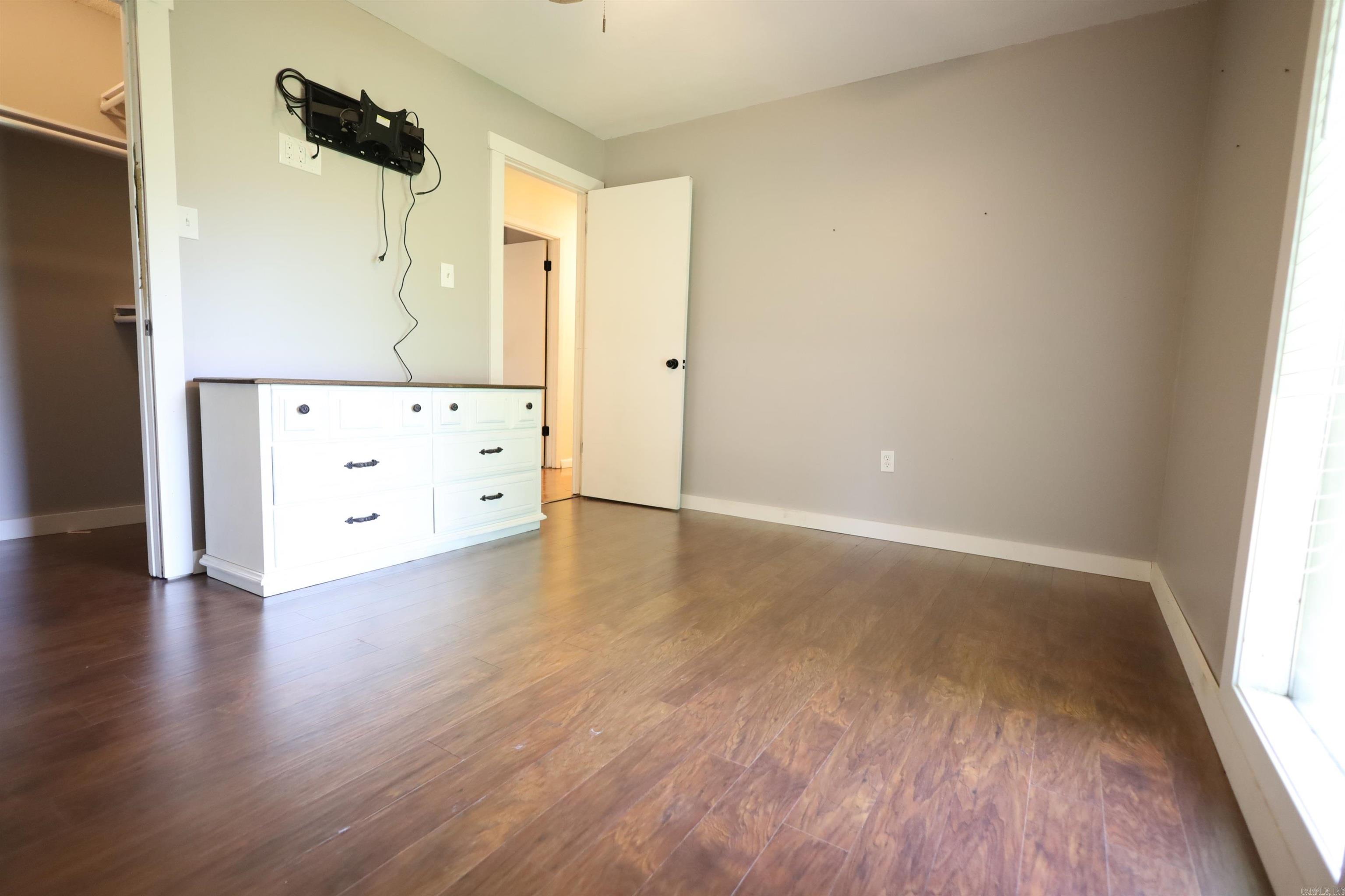 SPRING VALLEY ESTATES - Residential
