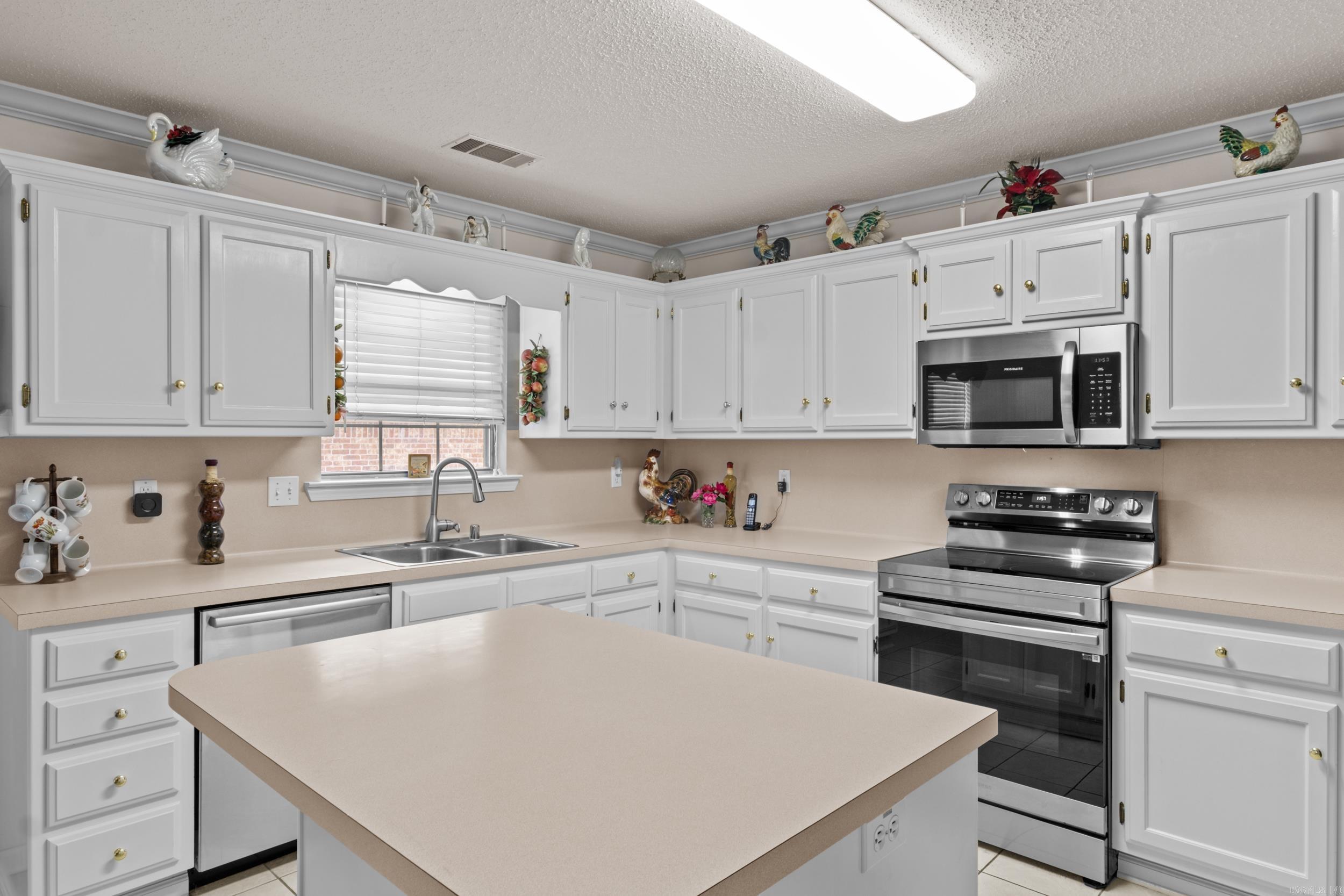 OVERCUP RIDGE ADDN - Residential