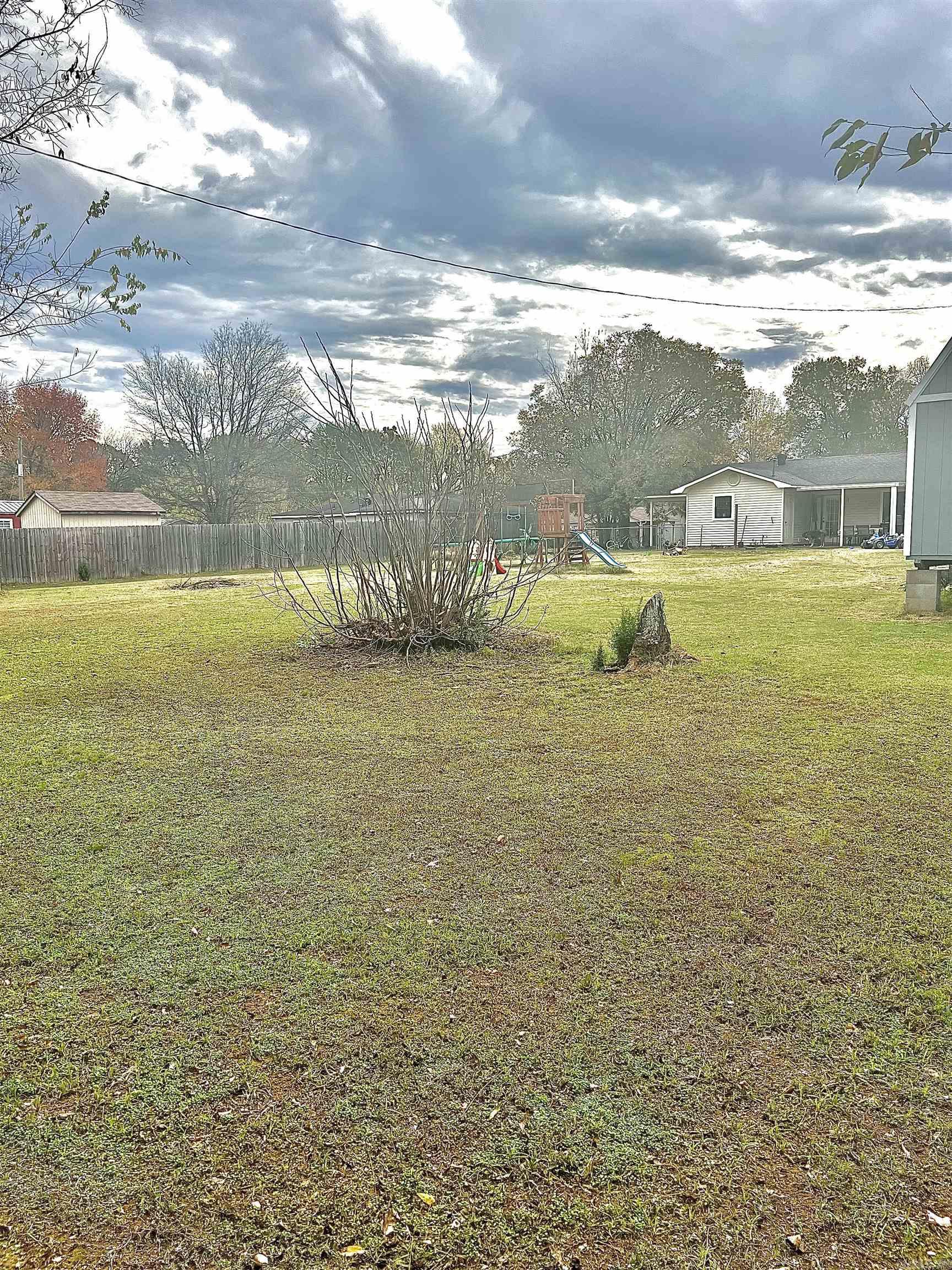 PEBBLE LAKE - Residential