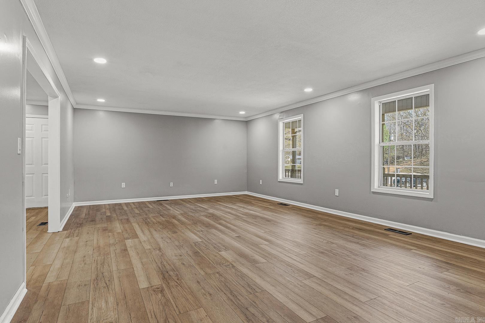 Roselee - Residential