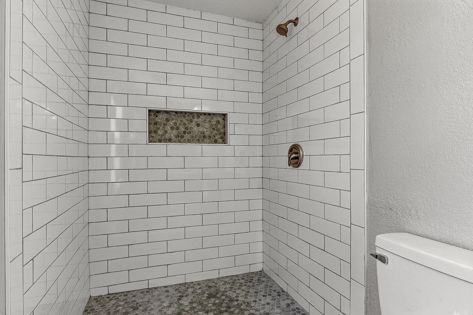 Roselee - Residential