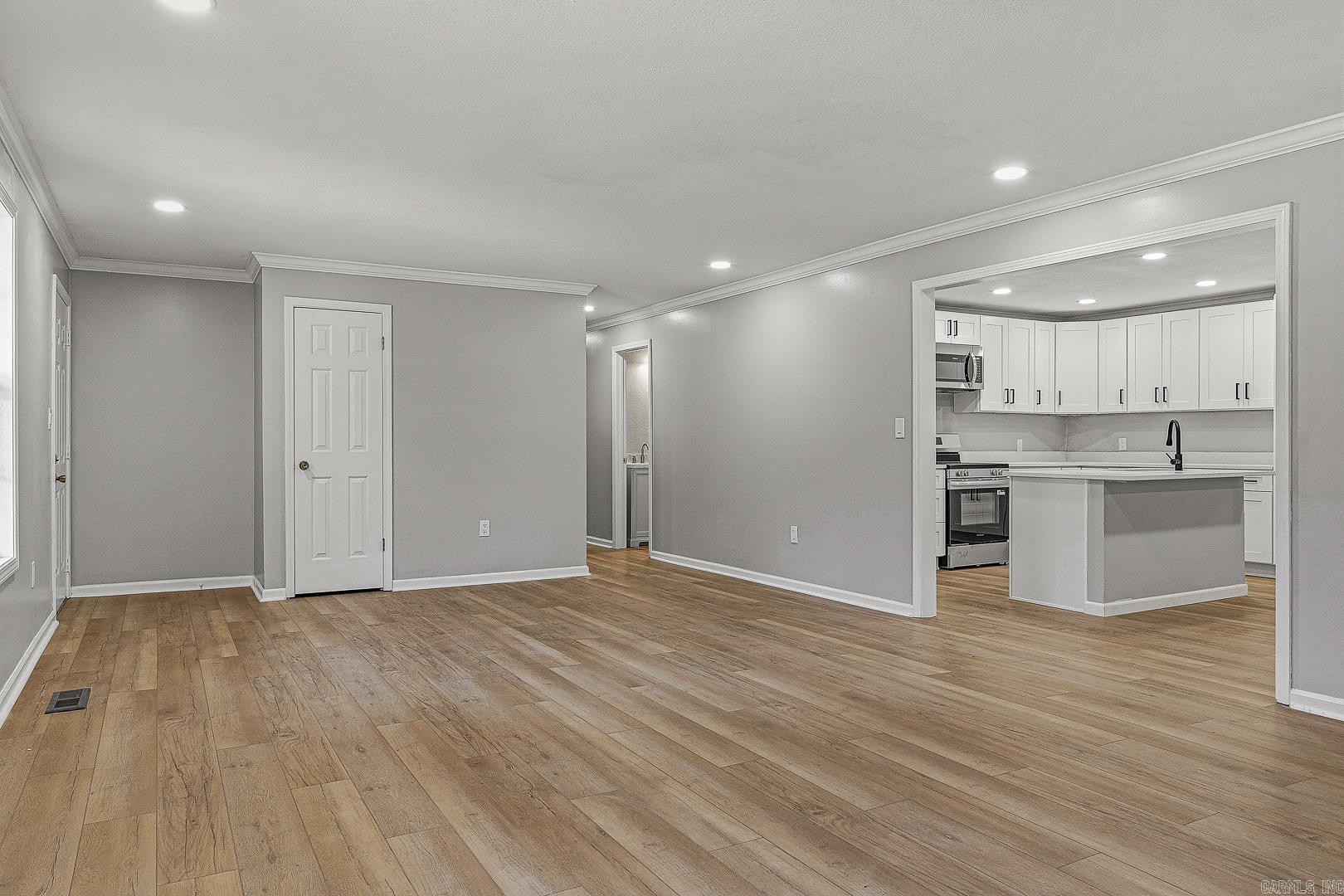 Roselee - Residential