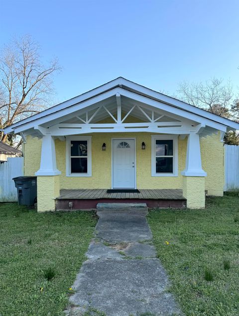 Photo of 723 Ward Street, Hot Springs, OK 71913 (MLS # 26009715)