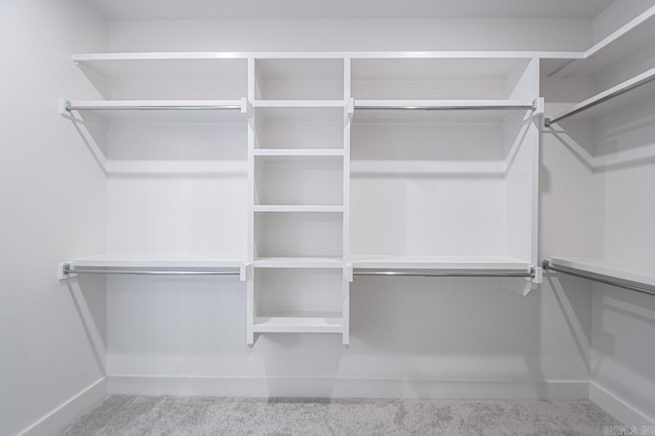 NORTH SHORE @ HURRICANE LAKE EST - Residential