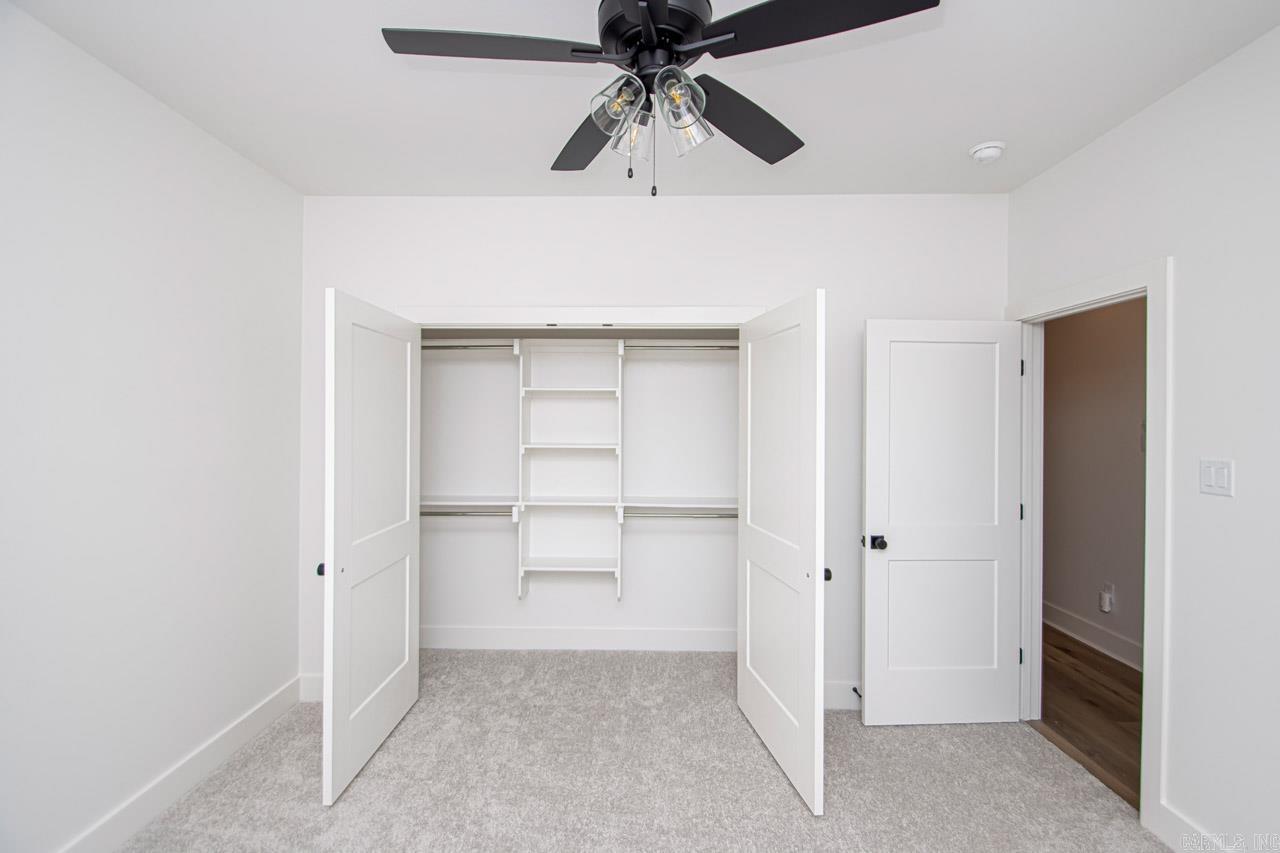 NORTH SHORE @ HURRICANE LAKE EST - Residential