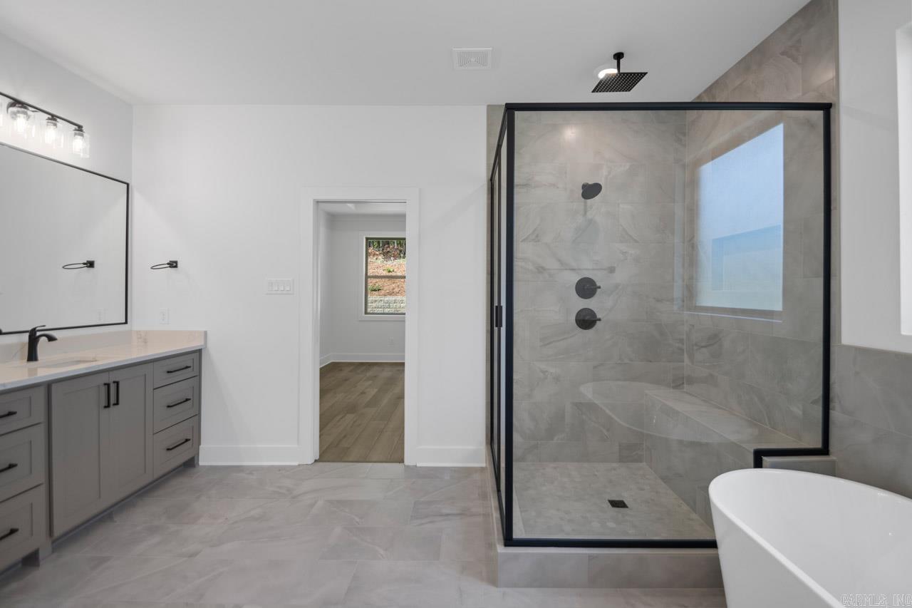 NORTH SHORE @ HURRICANE LAKE EST - Residential