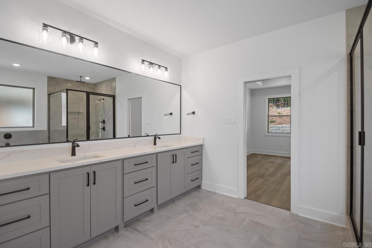 NORTH SHORE @ HURRICANE LAKE EST - Residential