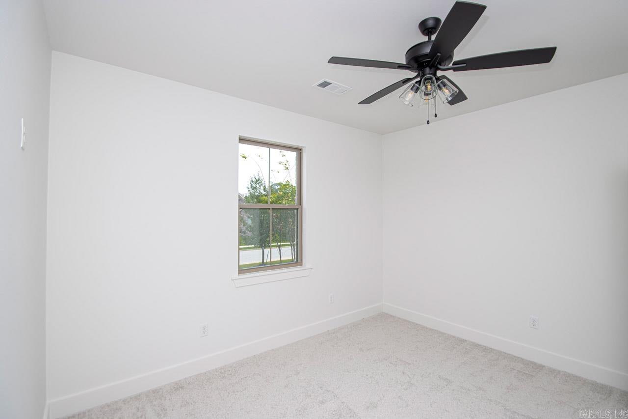 NORTH SHORE @ HURRICANE LAKE EST - Residential