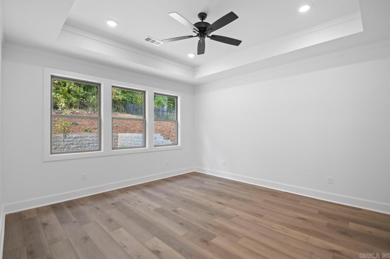 NORTH SHORE @ HURRICANE LAKE EST - Residential