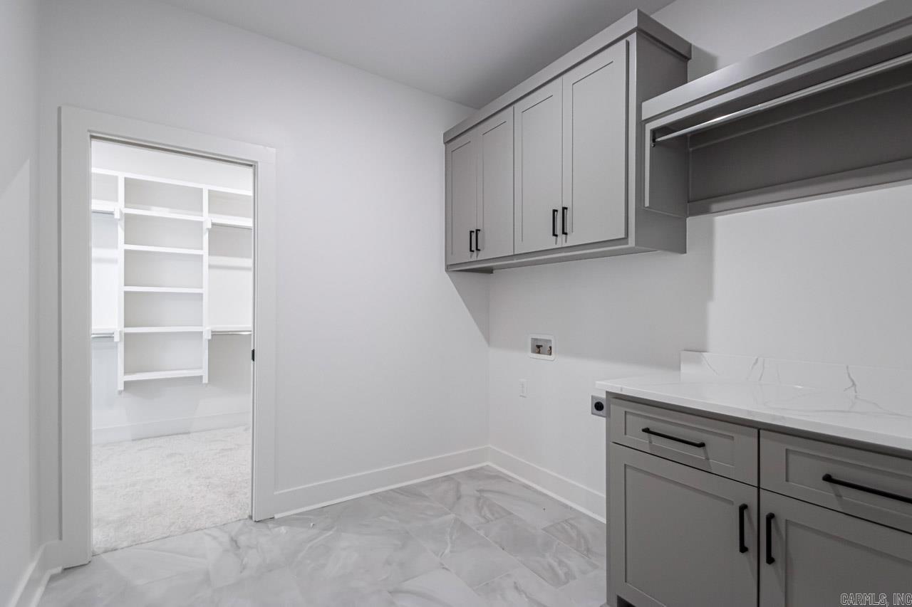 NORTH SHORE @ HURRICANE LAKE EST - Residential