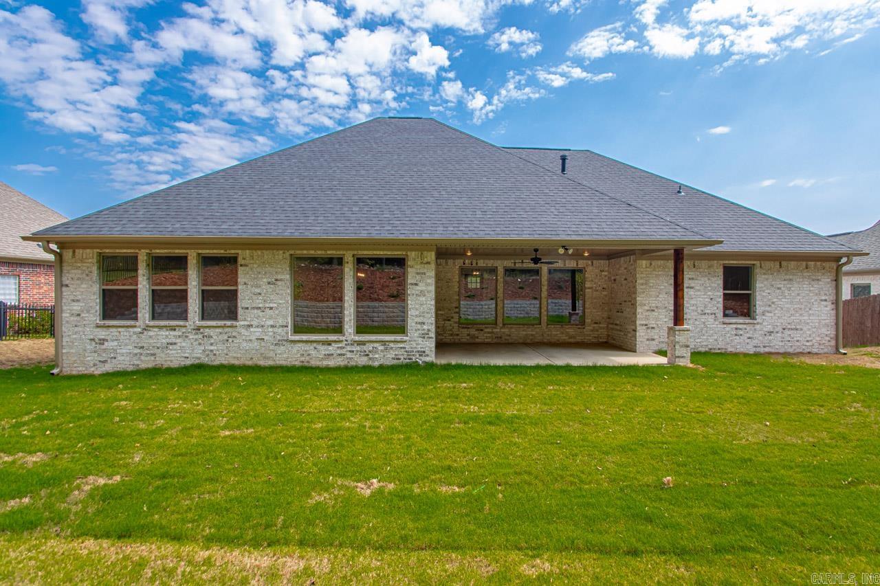 NORTH SHORE @ HURRICANE LAKE EST - Residential