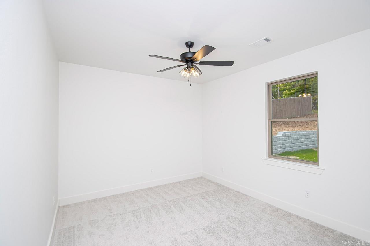 NORTH SHORE @ HURRICANE LAKE EST - Residential