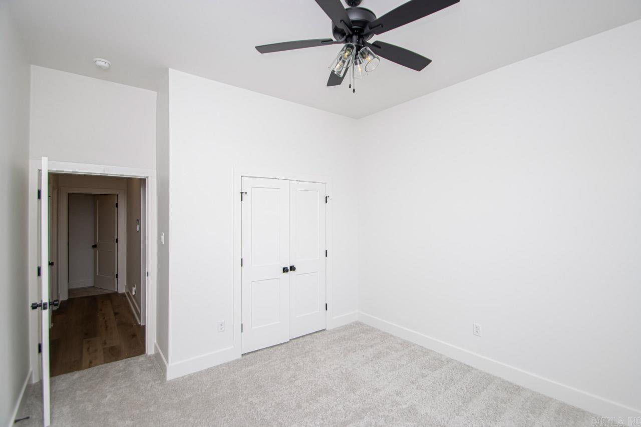 NORTH SHORE @ HURRICANE LAKE EST - Residential