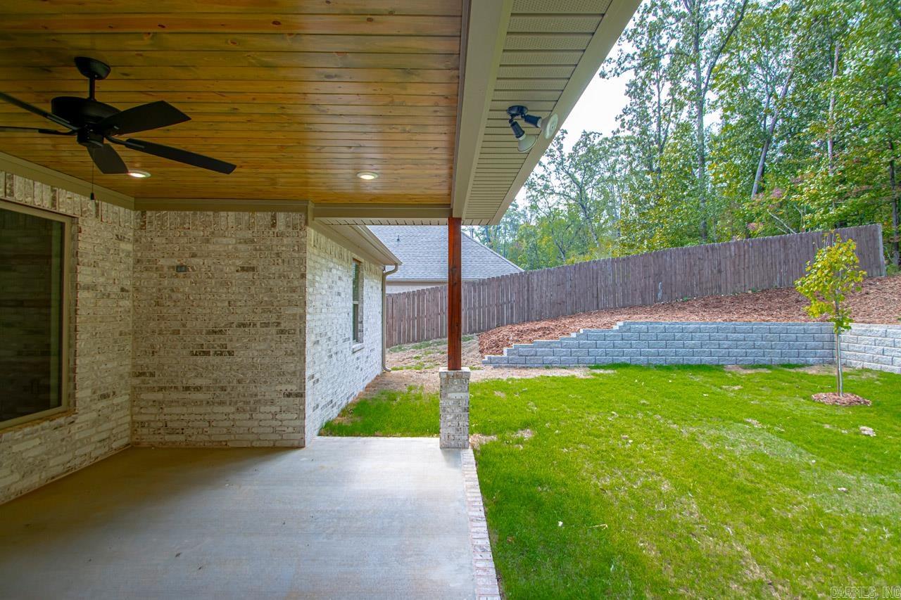 NORTH SHORE @ HURRICANE LAKE EST - Residential