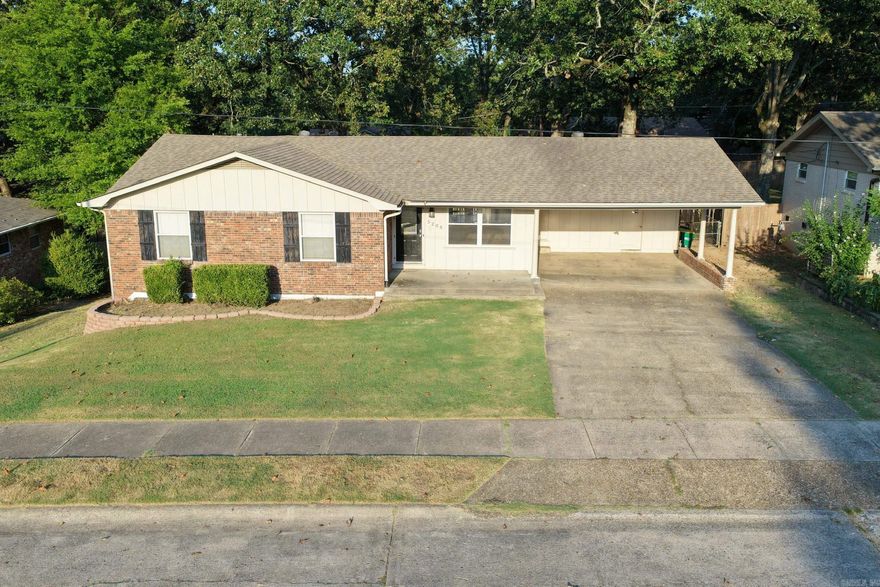 Updated 4 bedroom 3 bathroom home for rent with large back yard. Pets Allowed up to 2 with $50 Deposit per animal