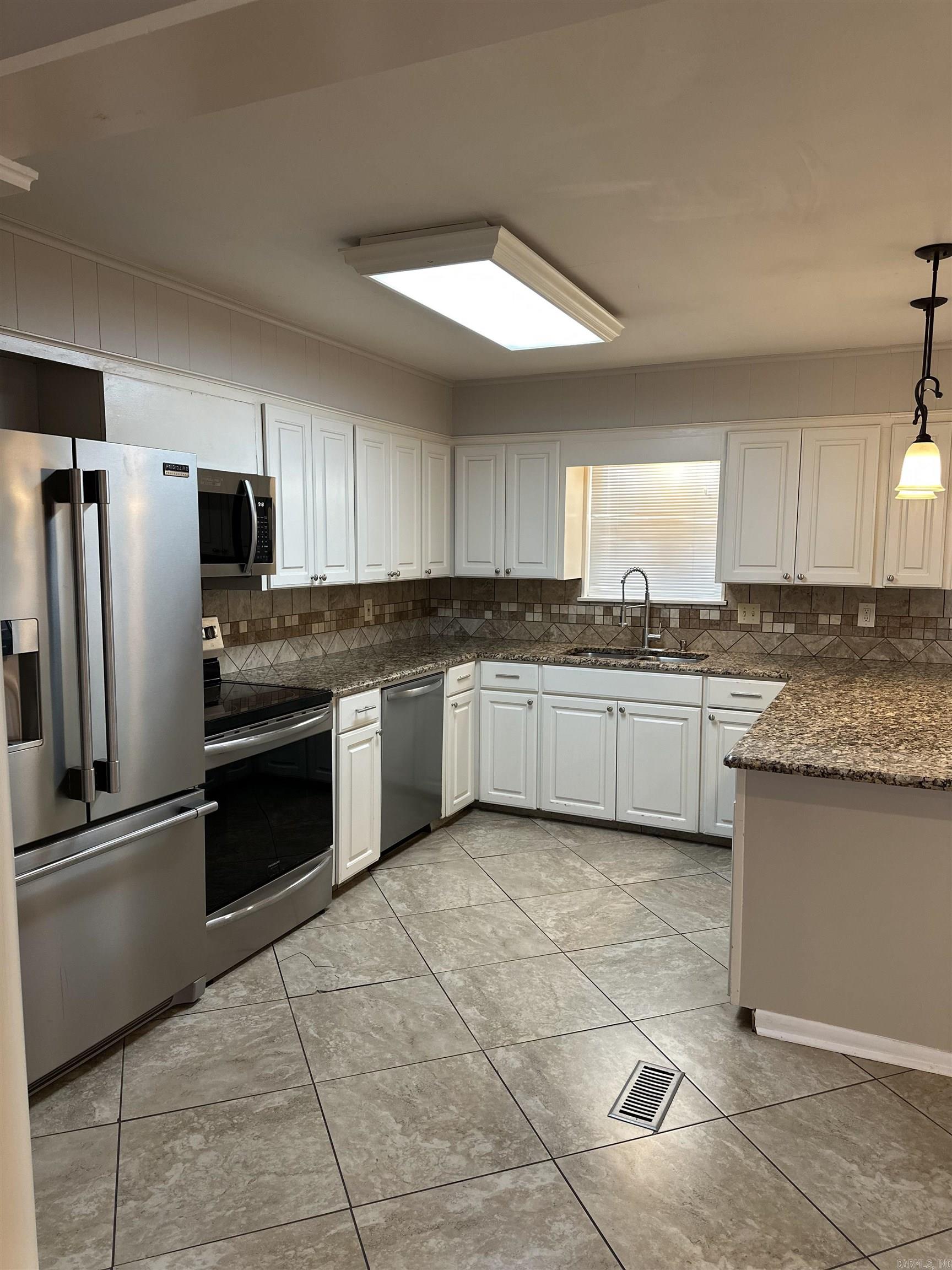 Lakewood - Residential Lease