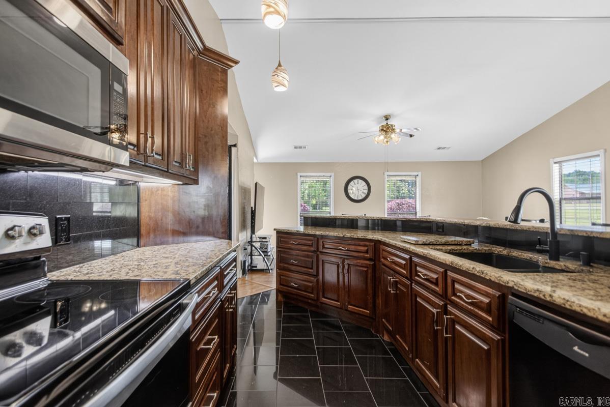 Langston-Kyle - Residential