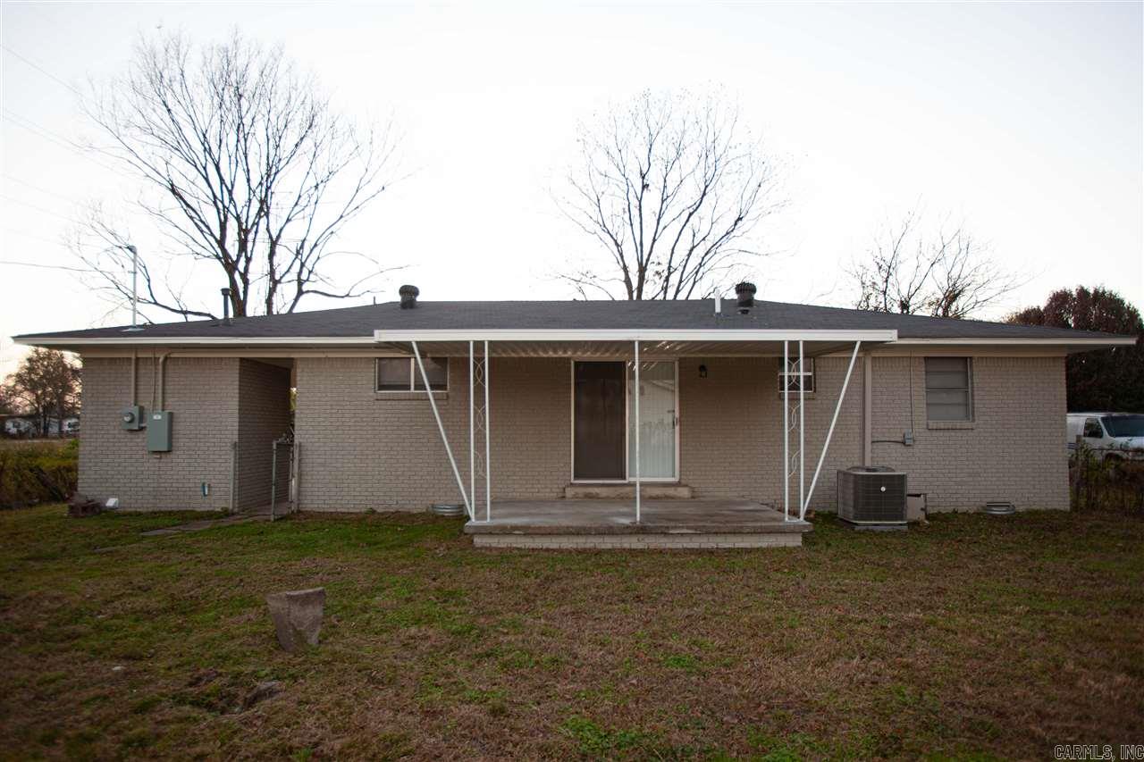 Poes - Residential Lease