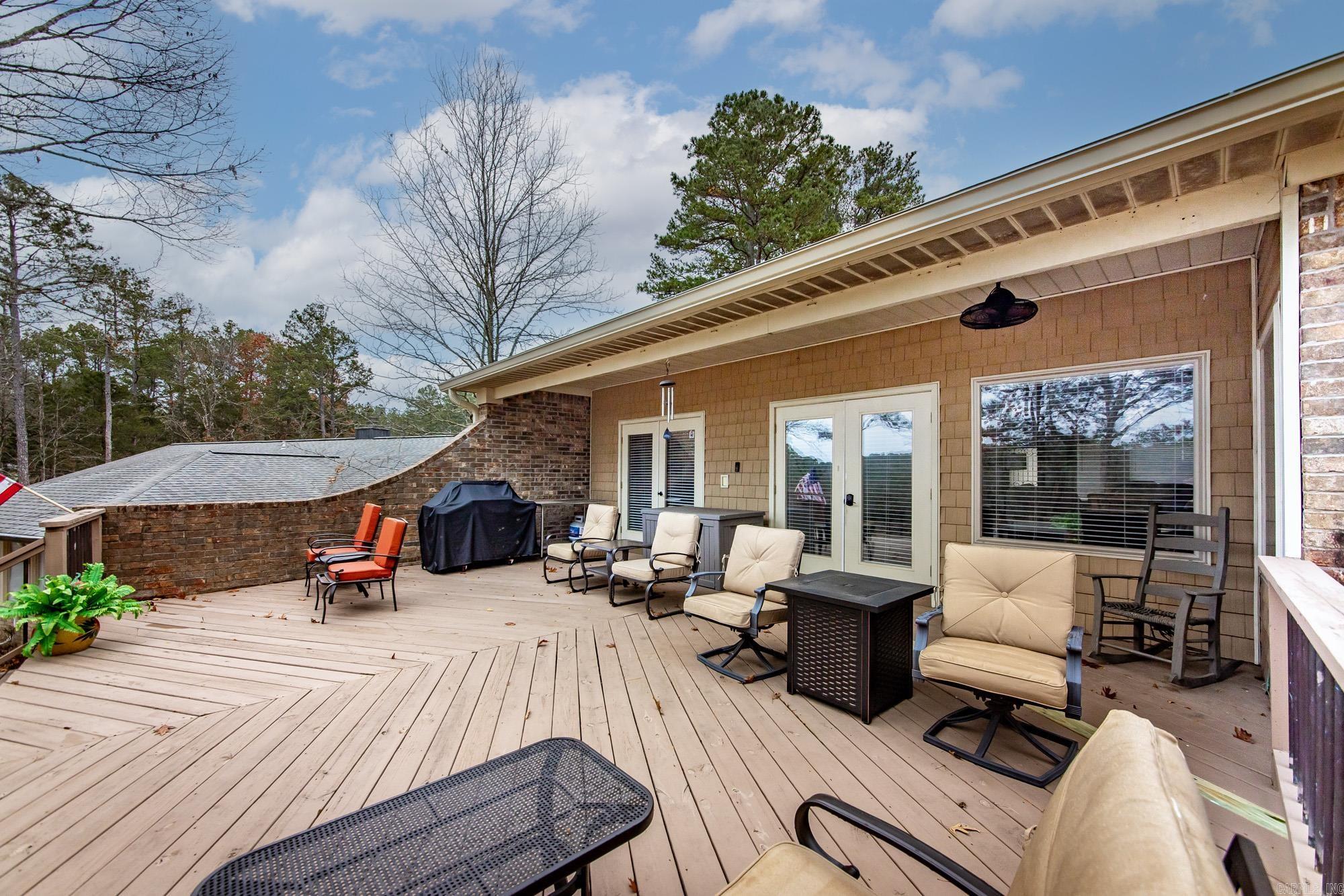 MOUNTAIN RANCH - Residential